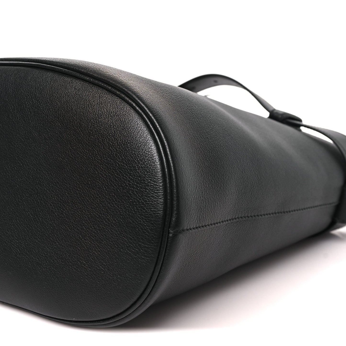 Soft Grained Vitello Daino Secchiello Bucket Bag Black