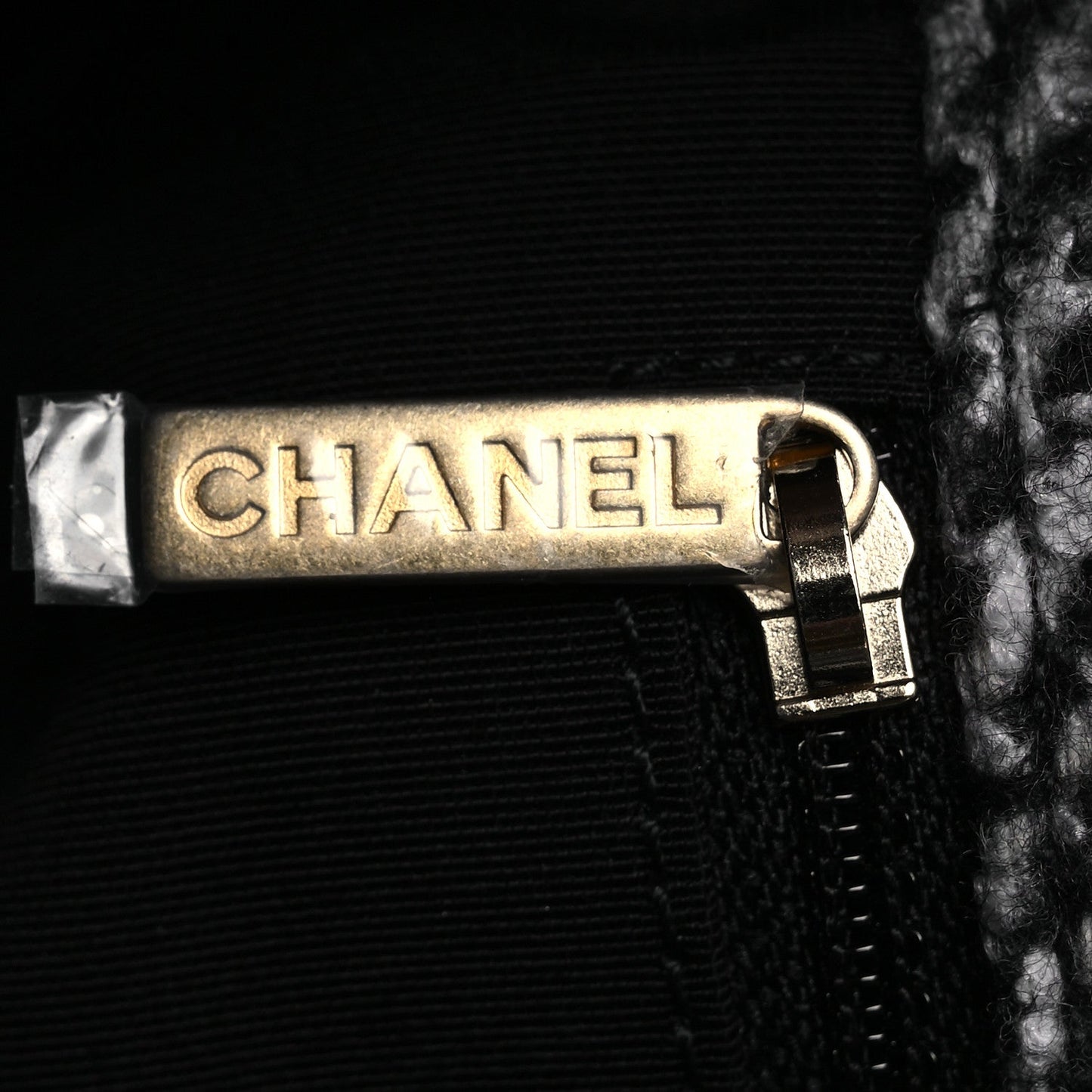 Tweed Quilted Medium Chanel 19 Flap Black White