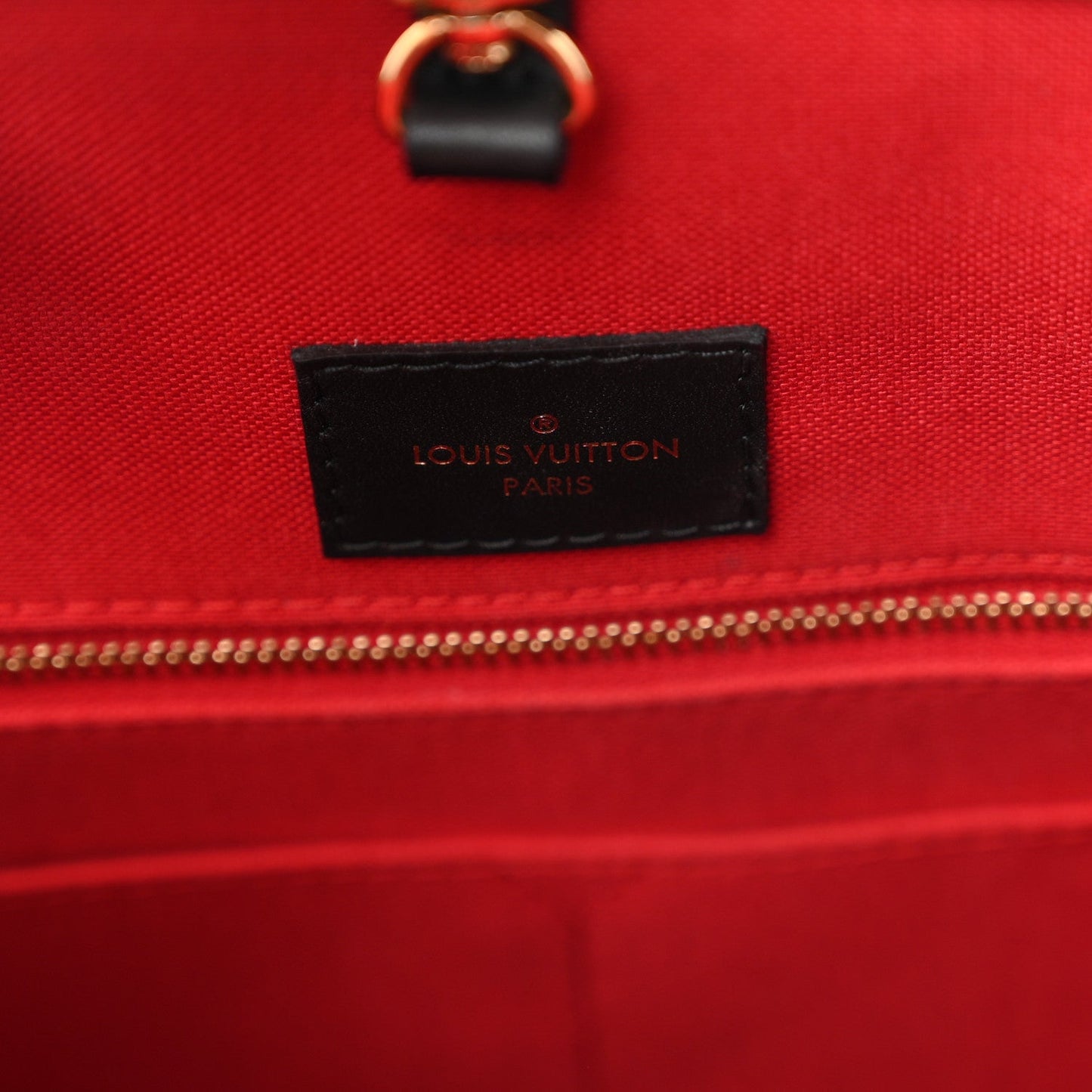 Reverse Monogram Giant Onthego MM