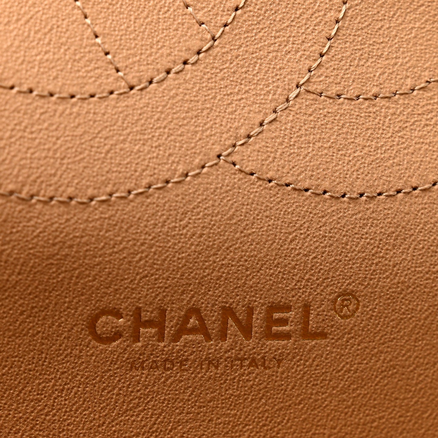 Caviar Quilted Jumbo Double Flap Beige Clair