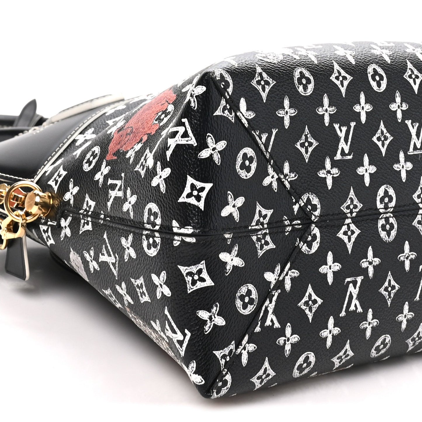 Calfskin Catogram Alma Souple MM Black