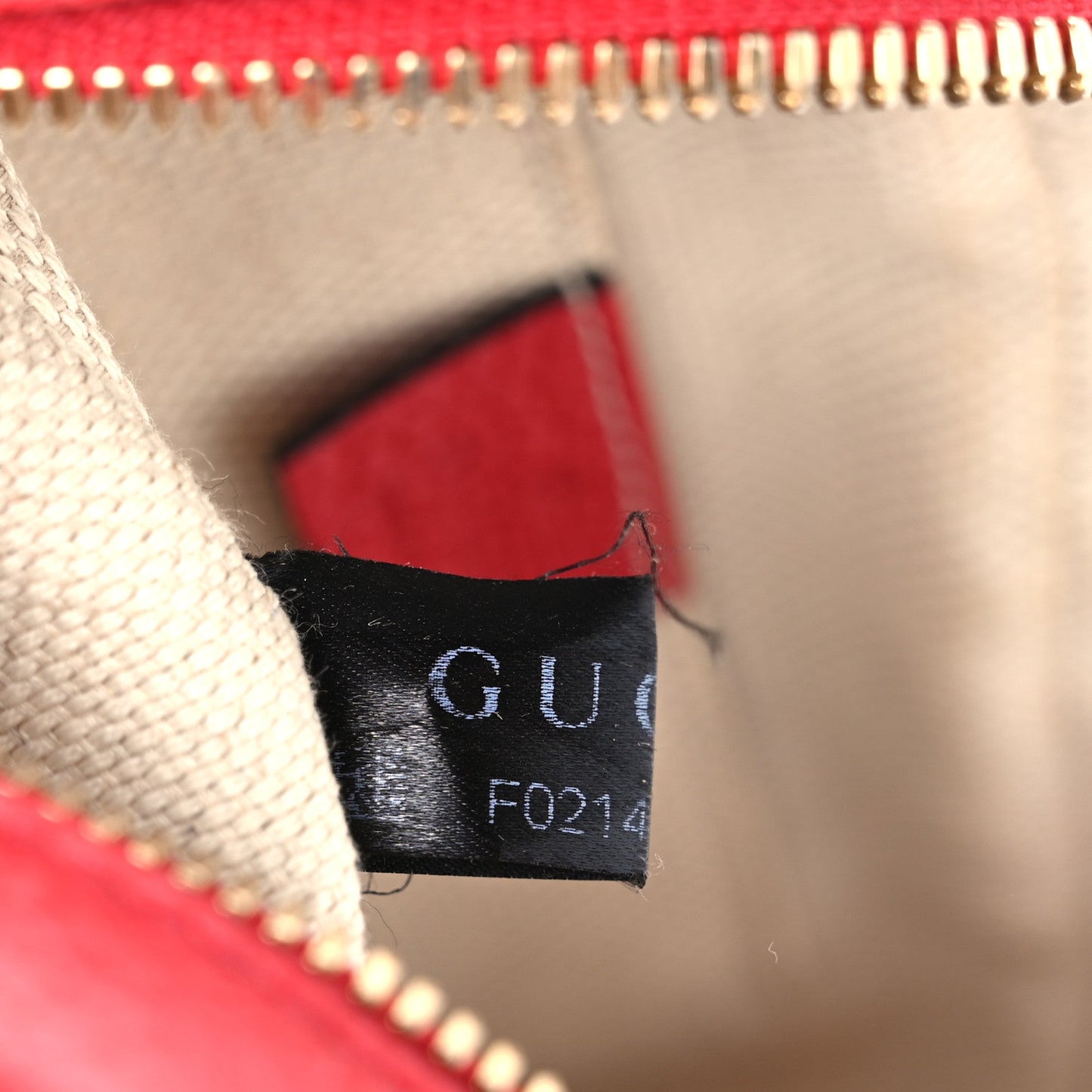 Pebbled Calfskin Small Soho Disco Bag Tabasco Red