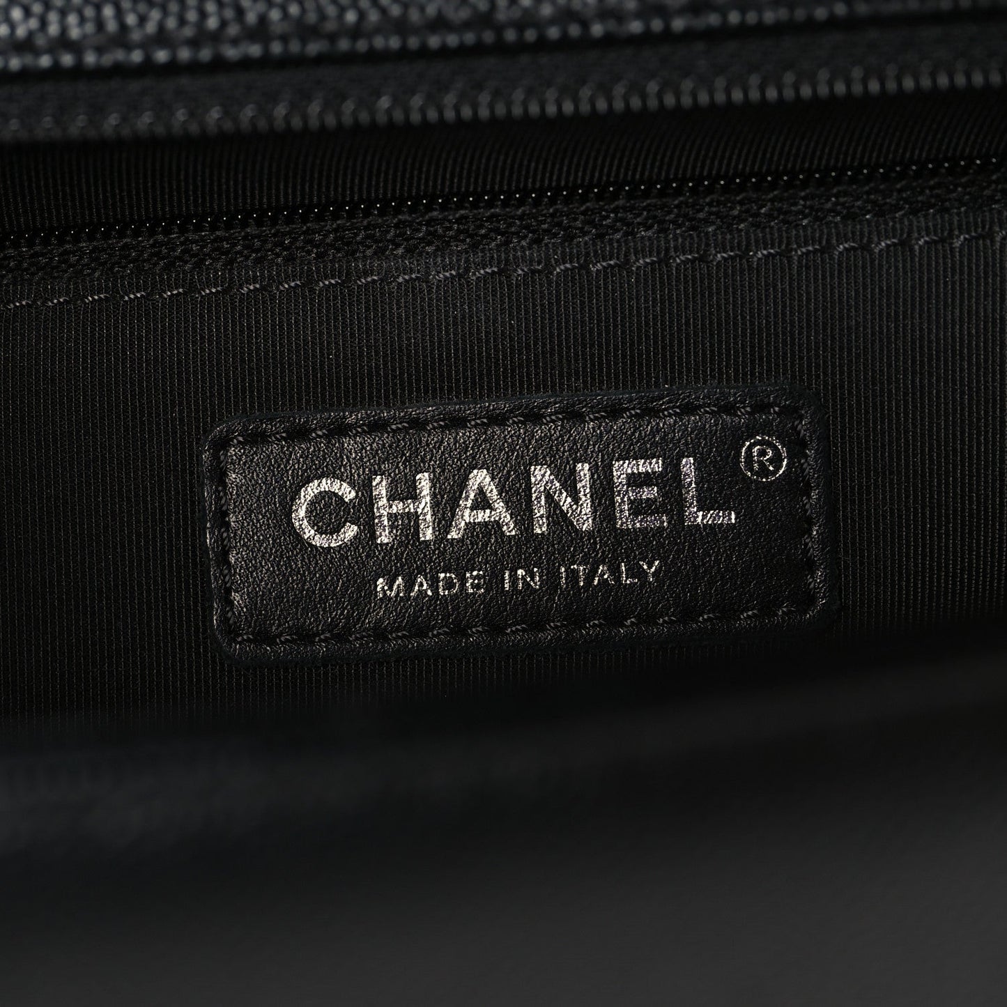 Caviar Quilted New Medium Boy Flap Black