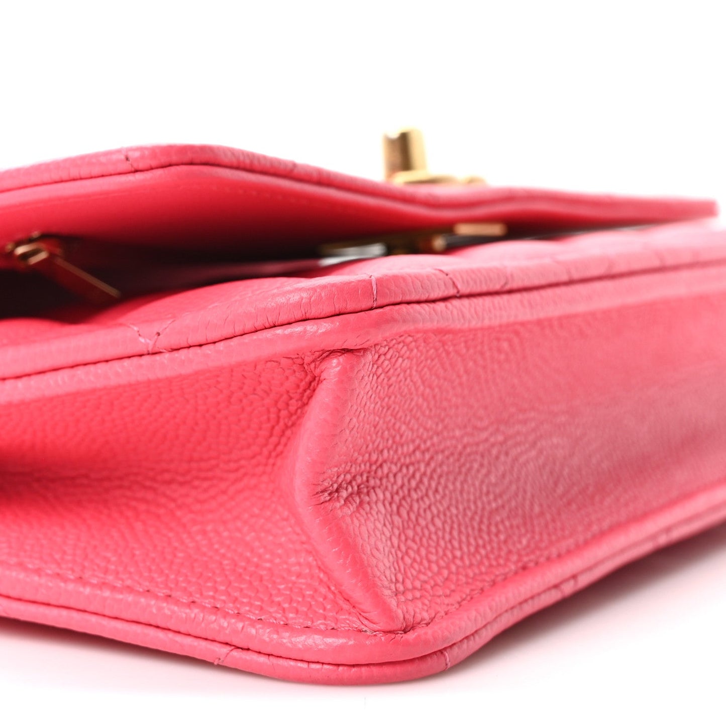 Caviar Quilted Sweetheart Wallet On Chain WOC Fuchsia