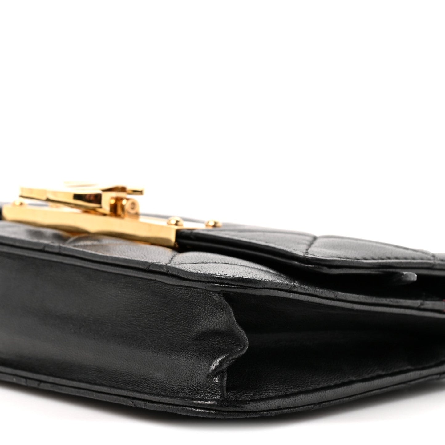 Lambskin Quilted Golden Class Wallet on Chain WOC Black