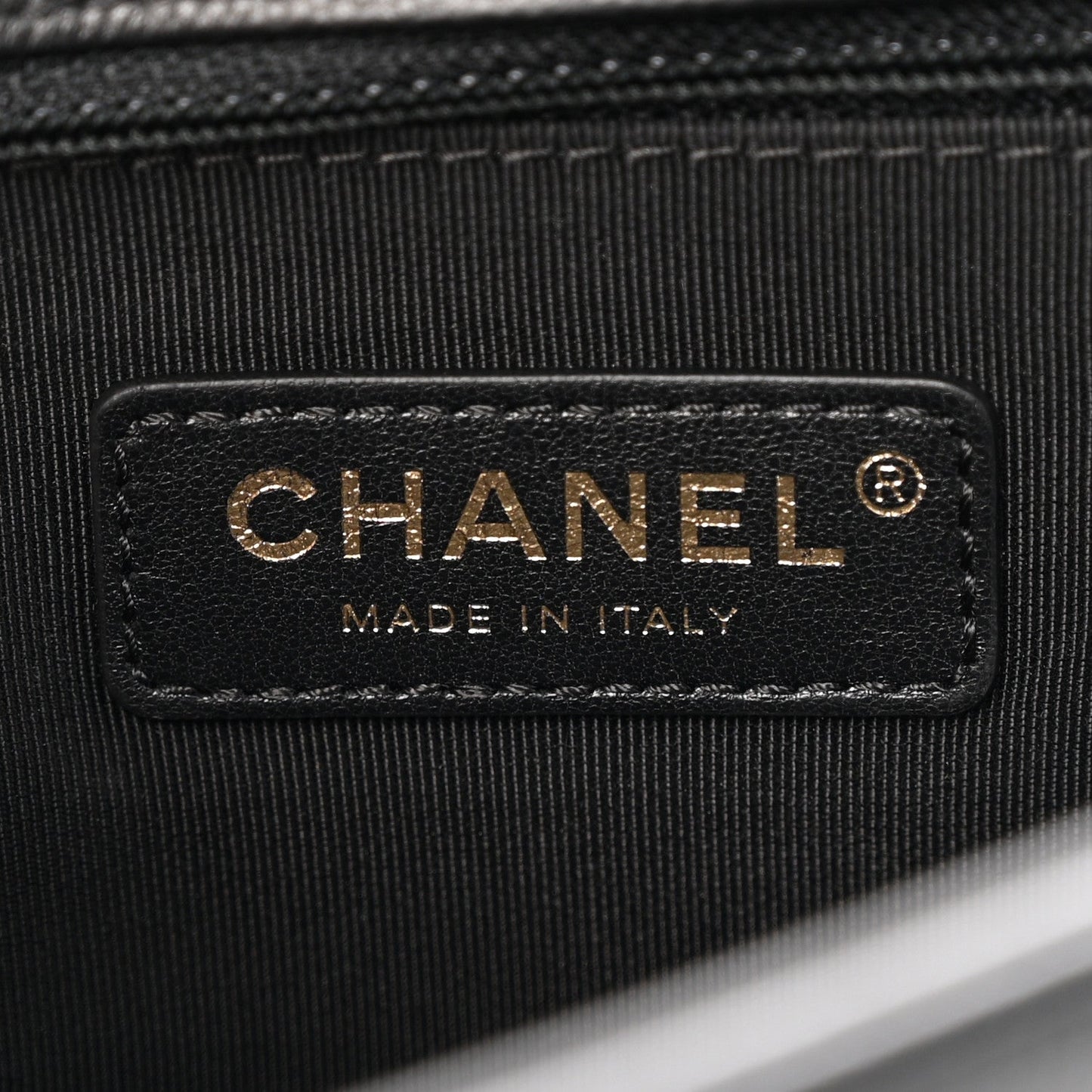 Caviar Quilted New Medium Boy Flap Black