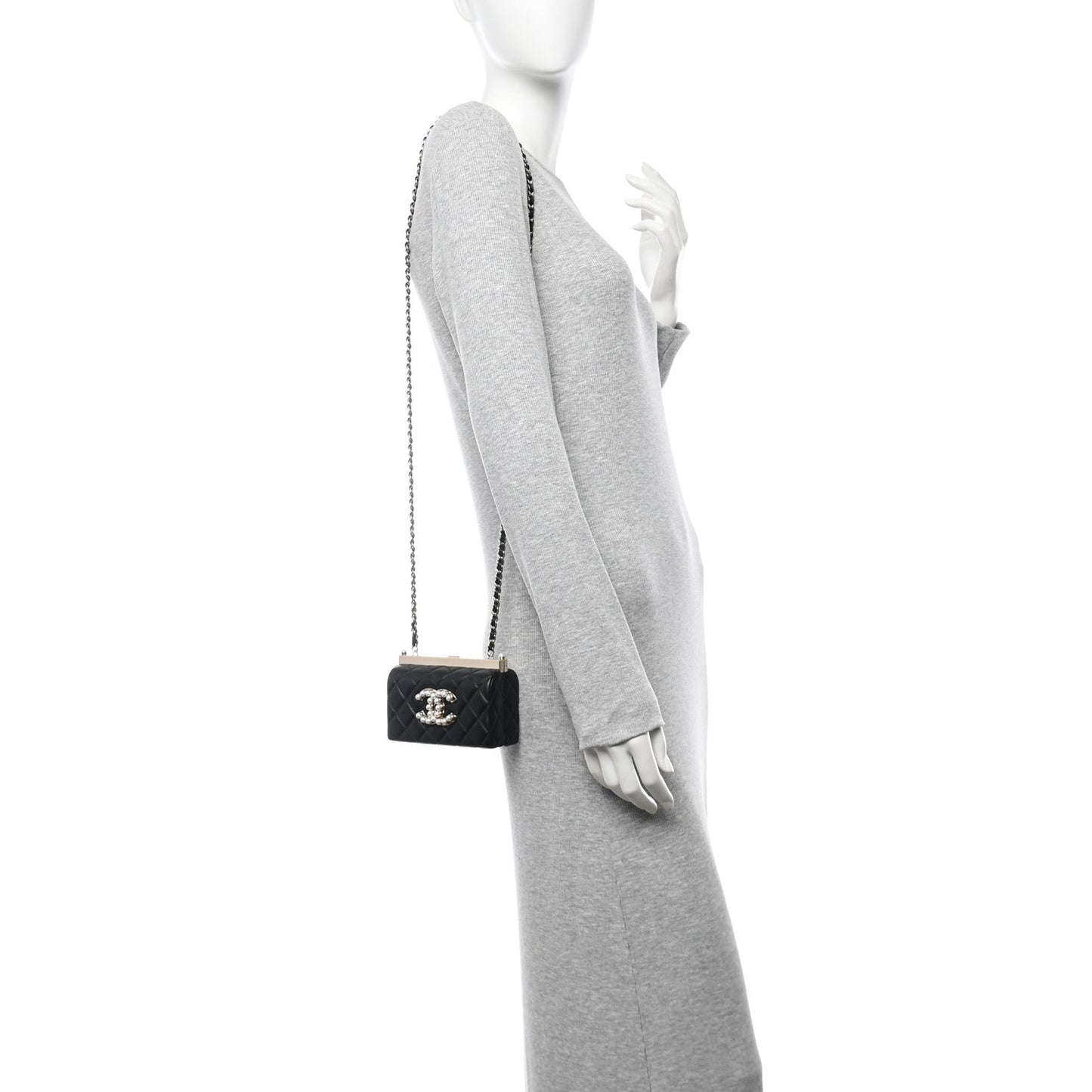 Lambskin Quilted Pearl CC Vanity Case Black