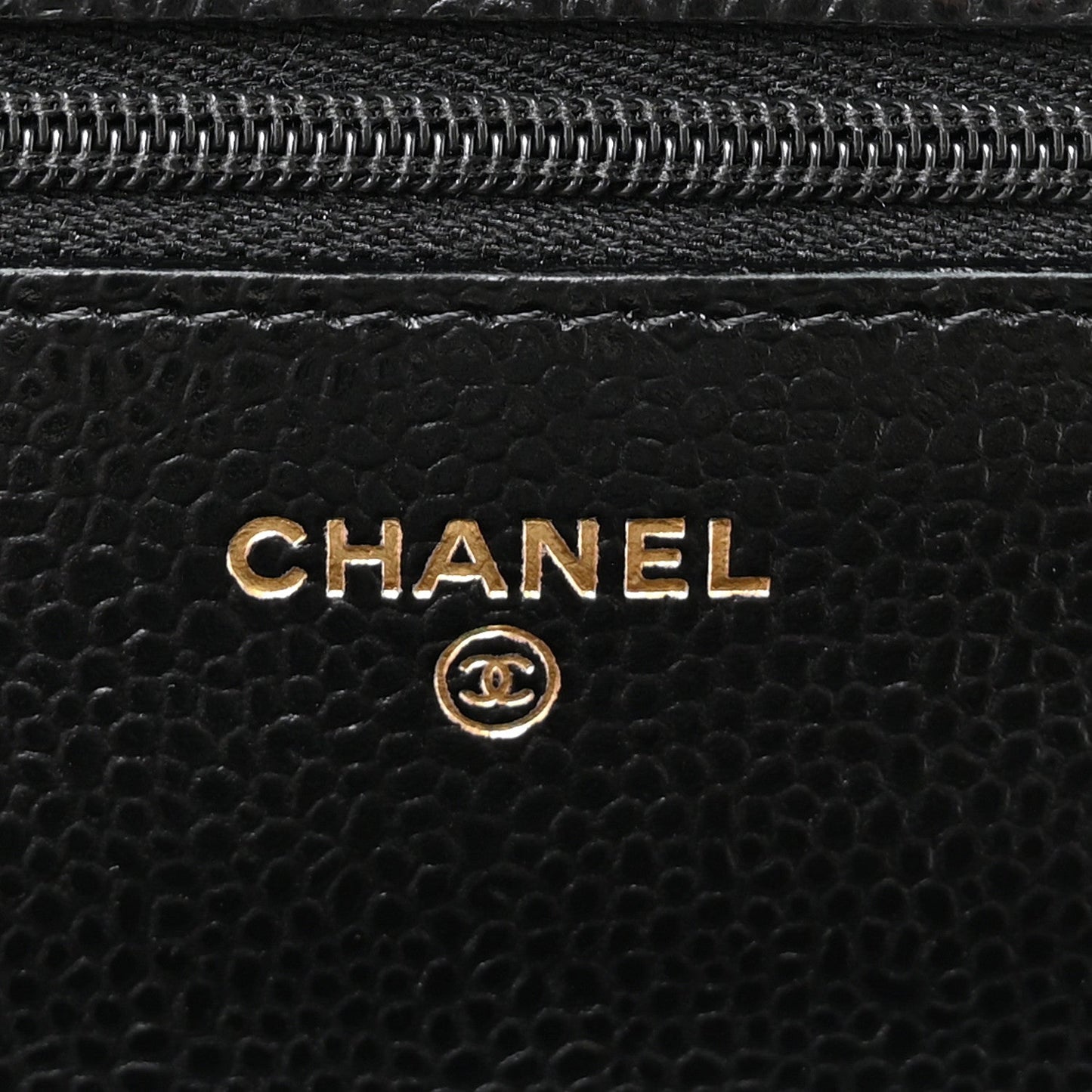 Caviar Quilted CC Turnlock Wallet On Chain WOC Black