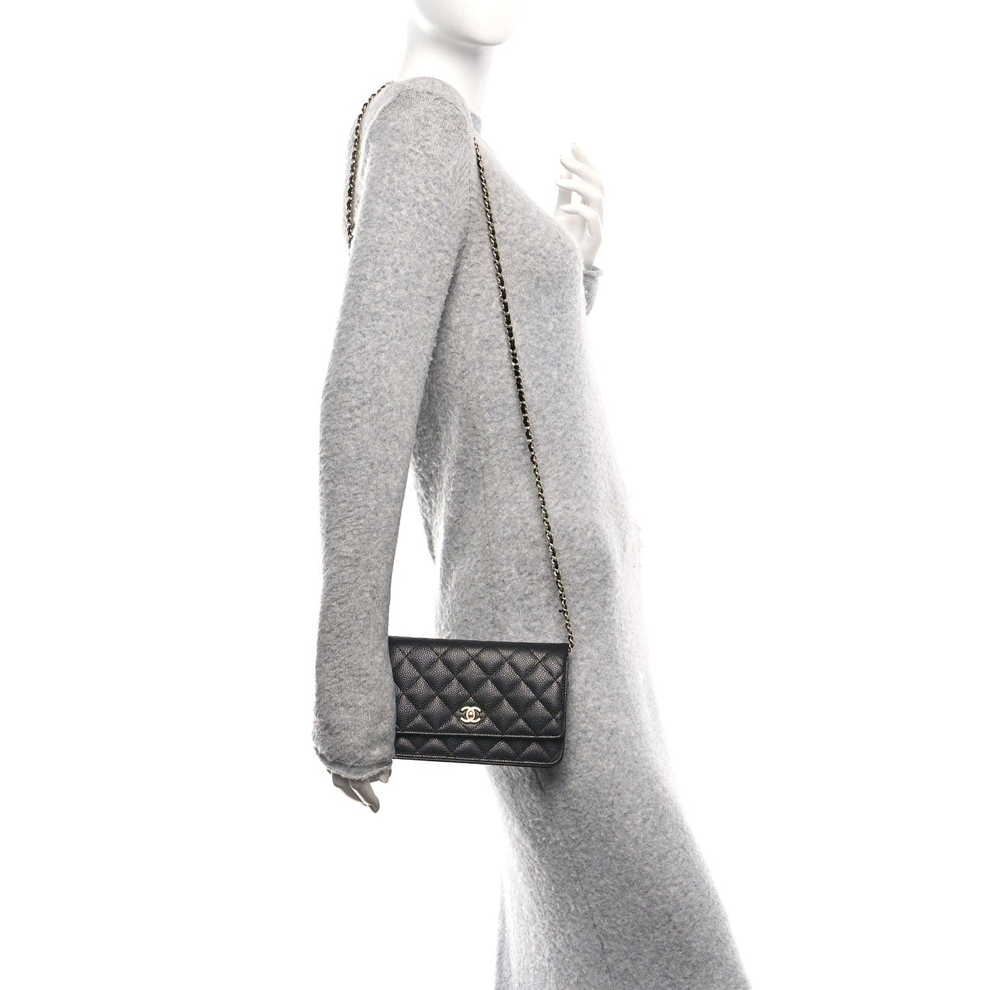 Caviar Quilted CC Turnlock Wallet On Chain WOC Black