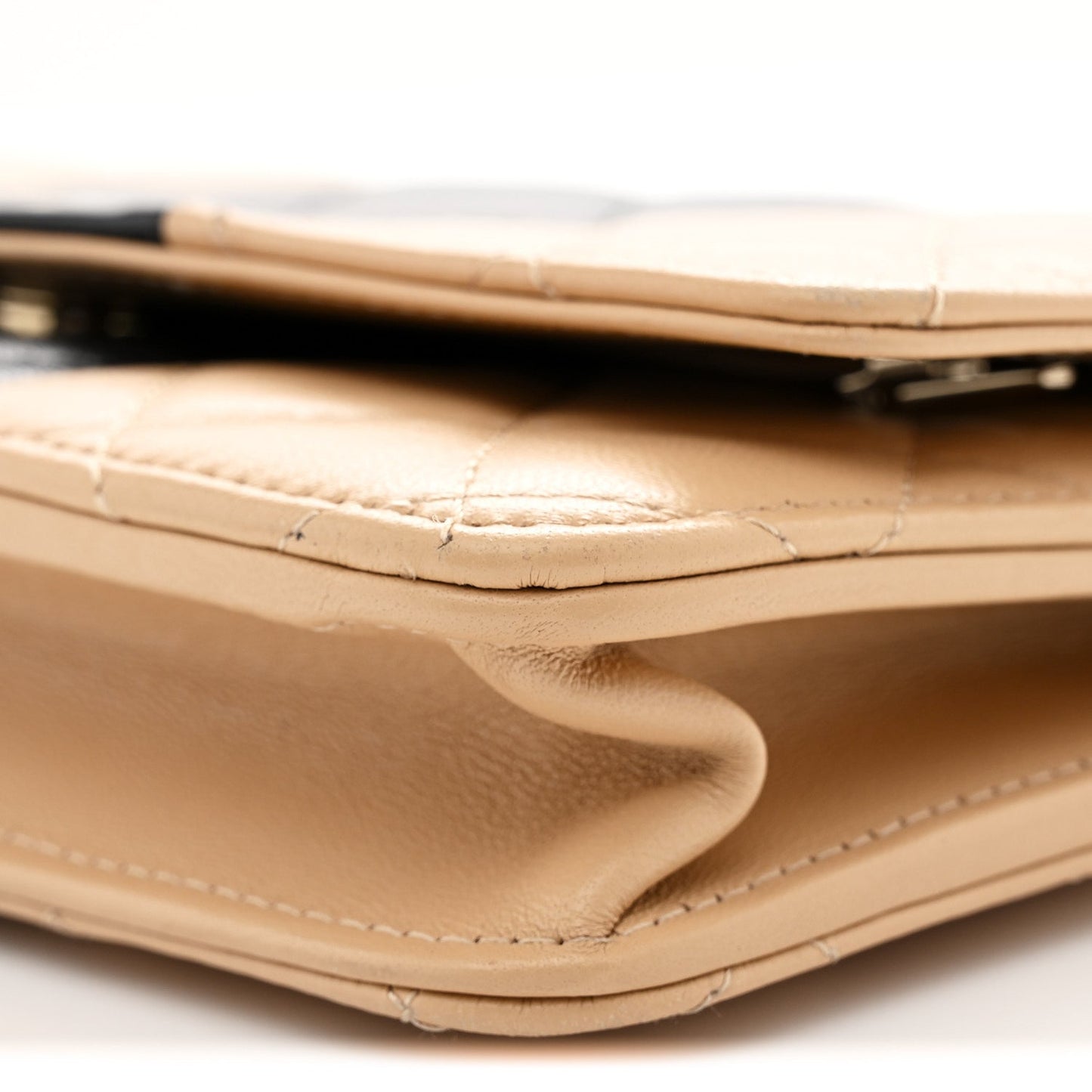 Lambskin Quilted Wallet On Chain WOC Beige Black