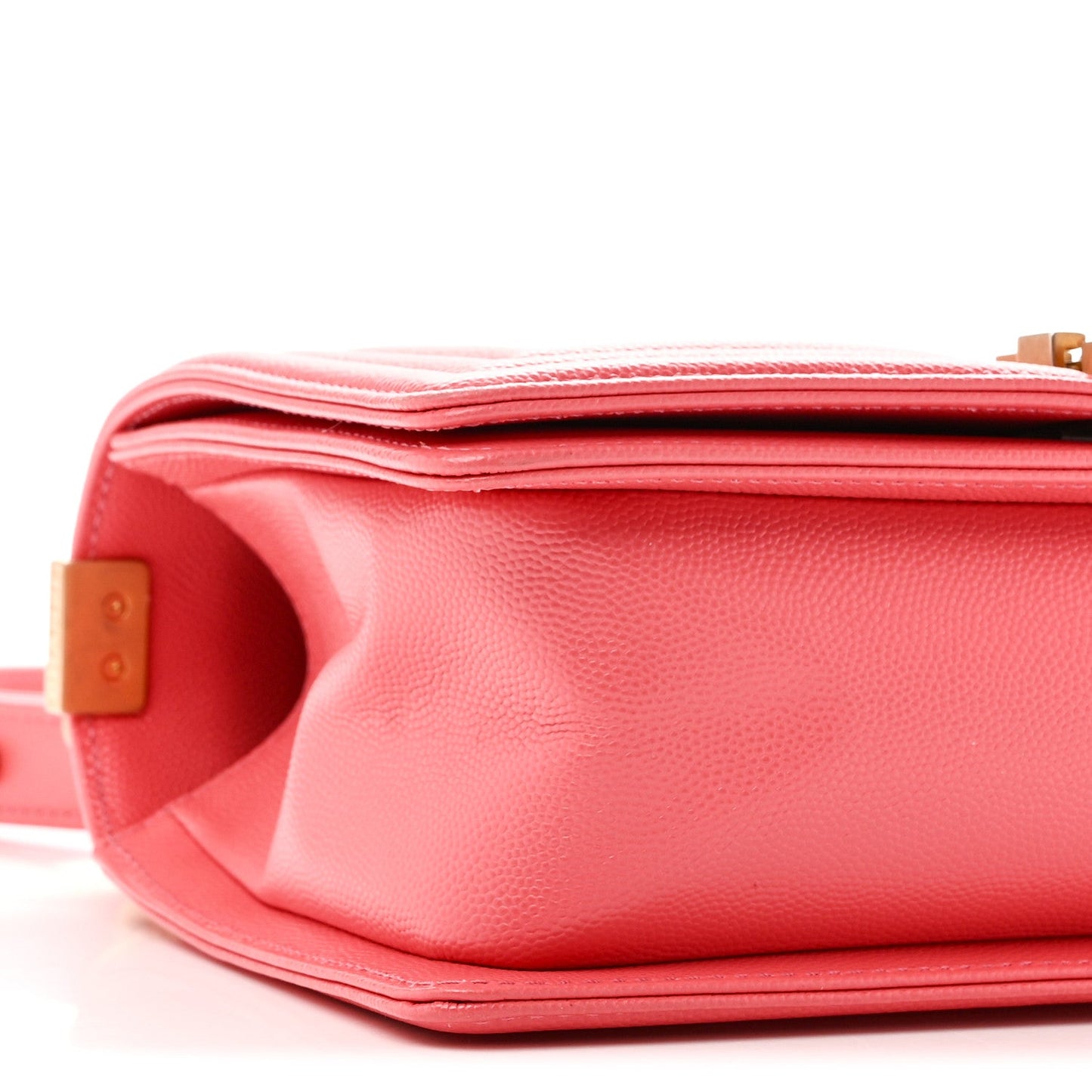 Caviar Quilted Medium Boy Flap Coral