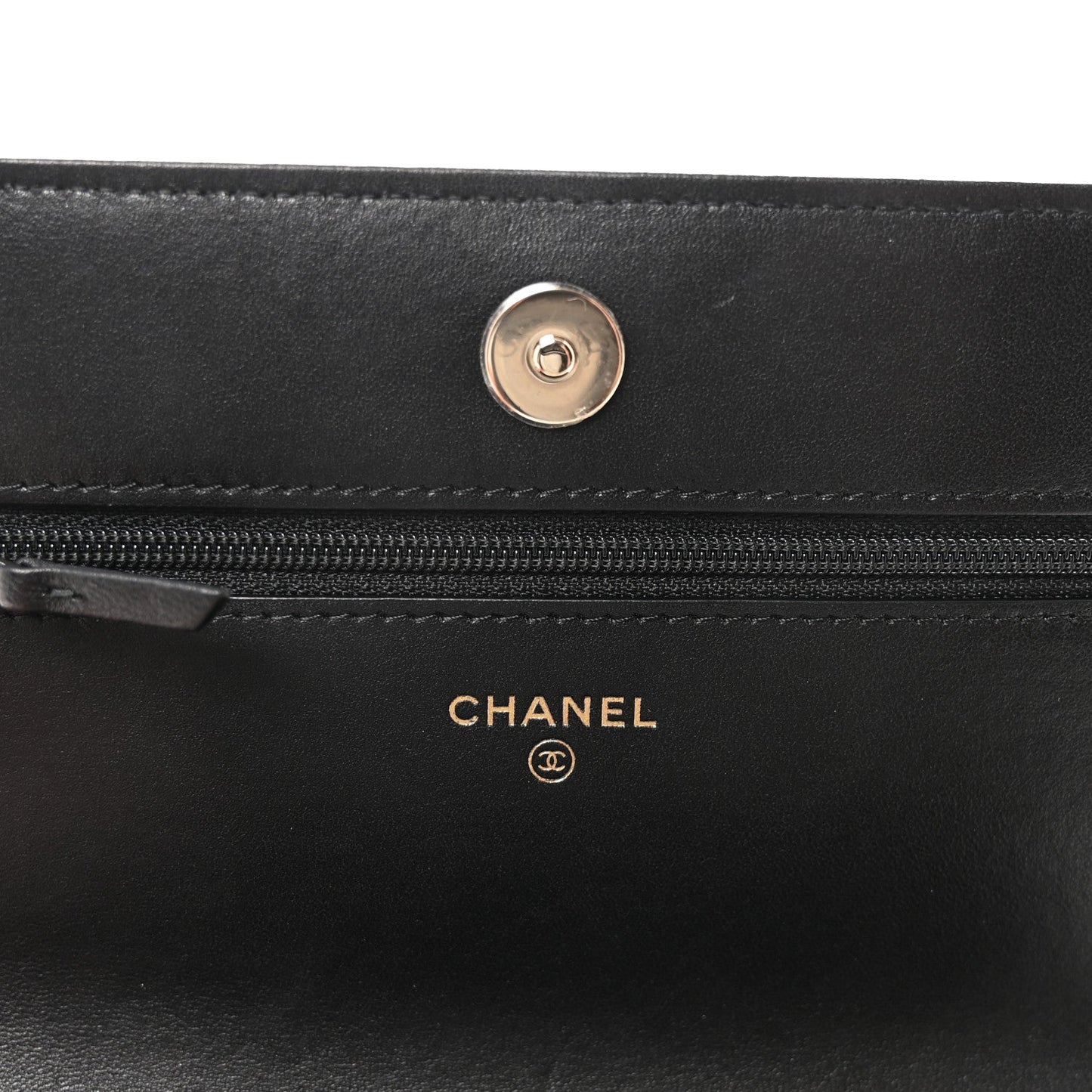 Lambskin Quilted Pearl Wallet On Chain WOC Black