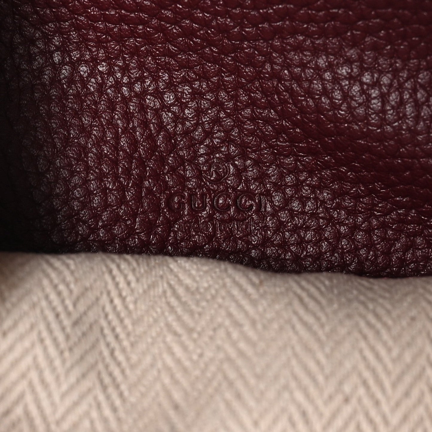 Pebbled Calfskin Mini B Shoudler Bag Burgundy