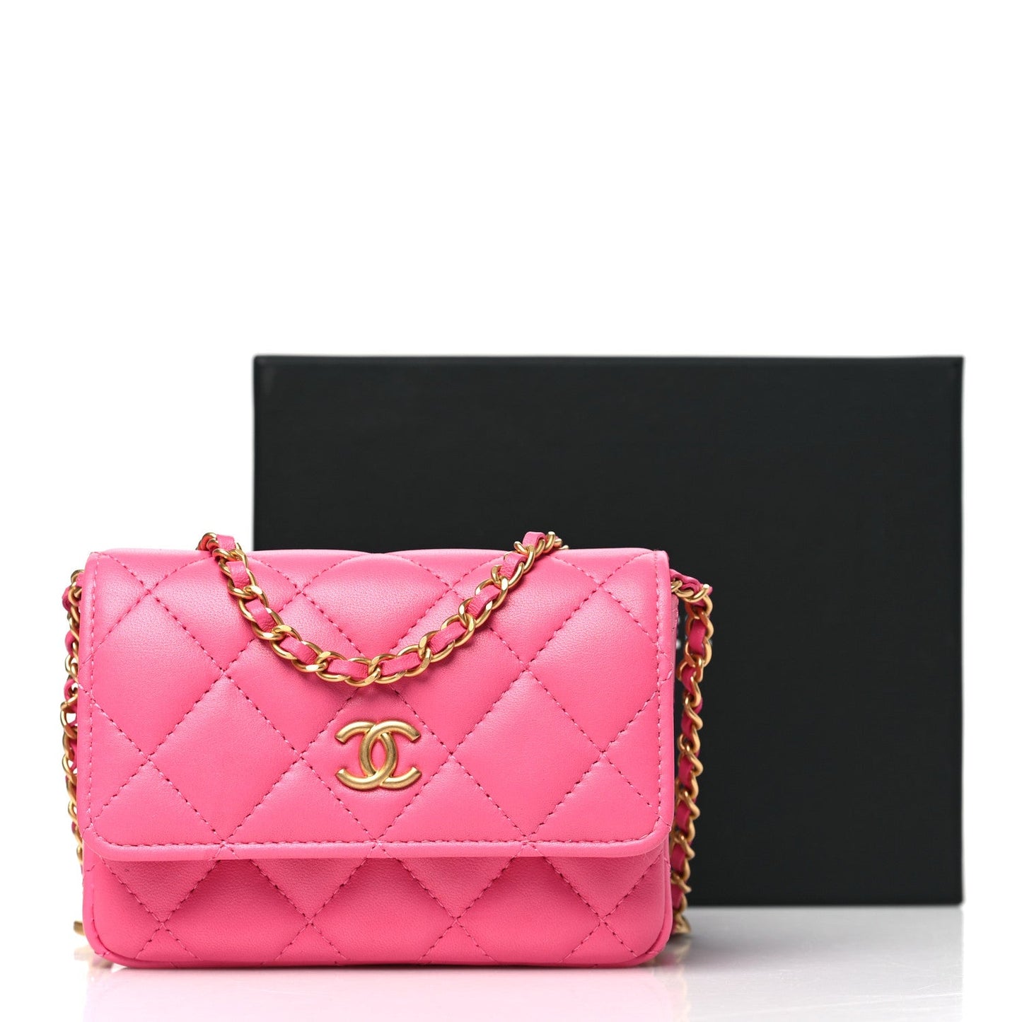 Lambskin Enamel Quilted Coco Hearts Clutch With Chain Pink