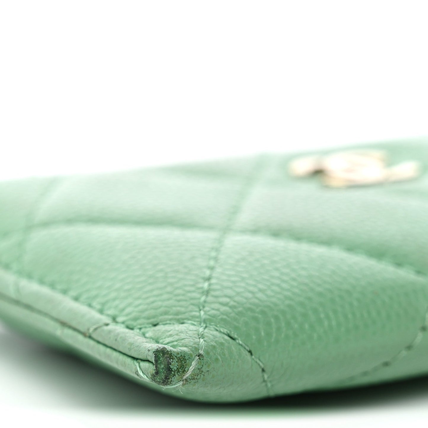 Caviar Quilted Card Holder Green