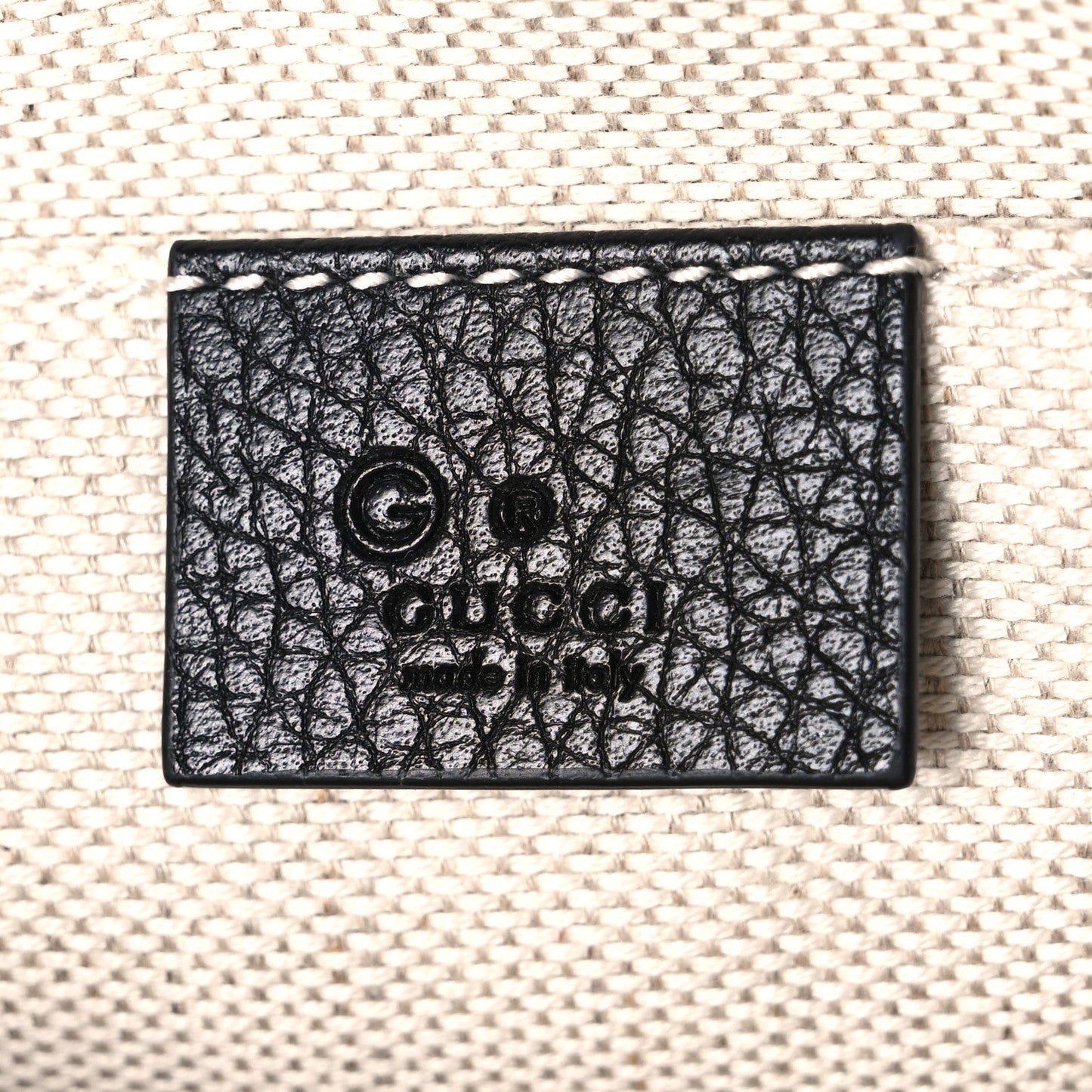Pebbled Calfskin GG Marmont Zip Chain Bag Black