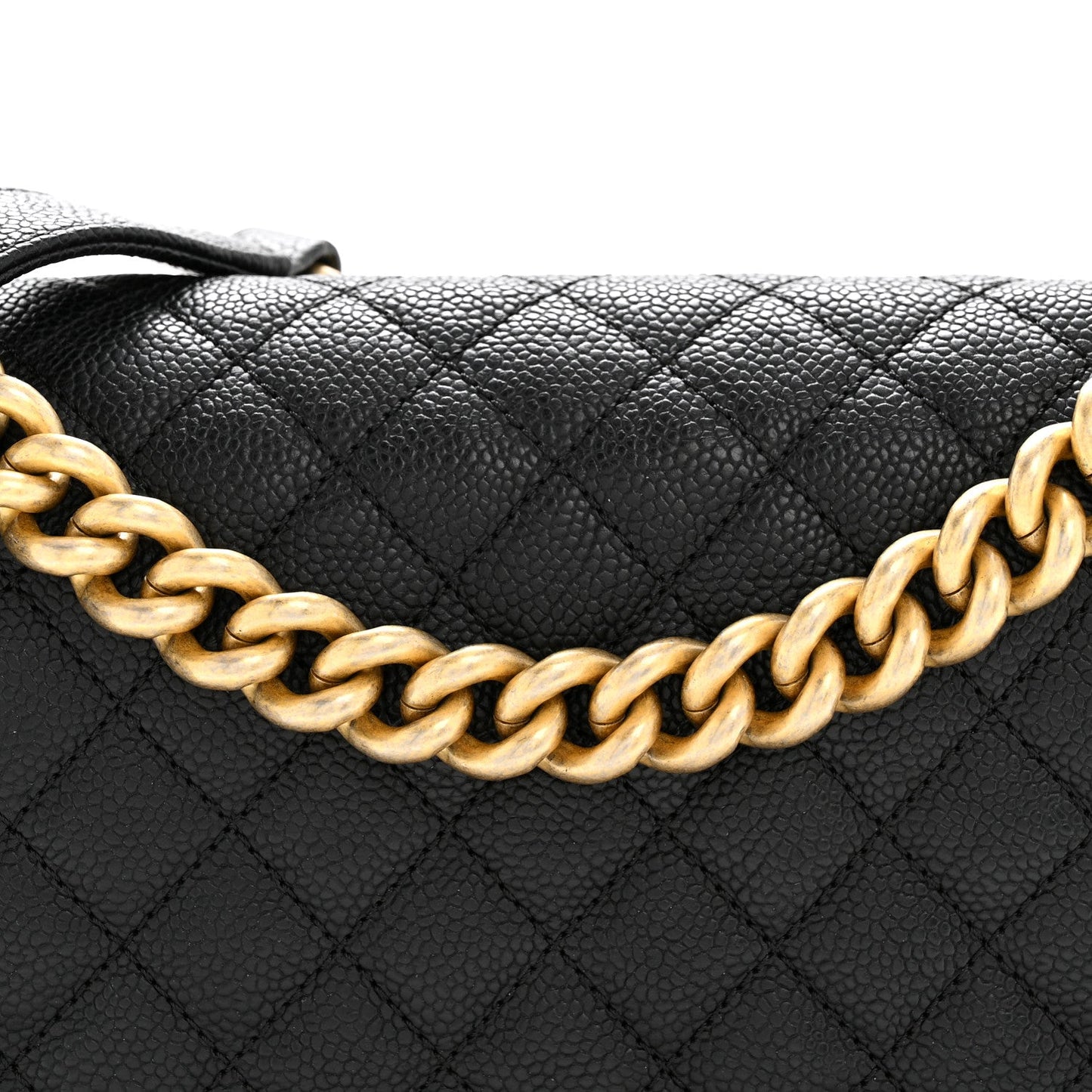 Caviar Quilted Medium Boy Flap Black