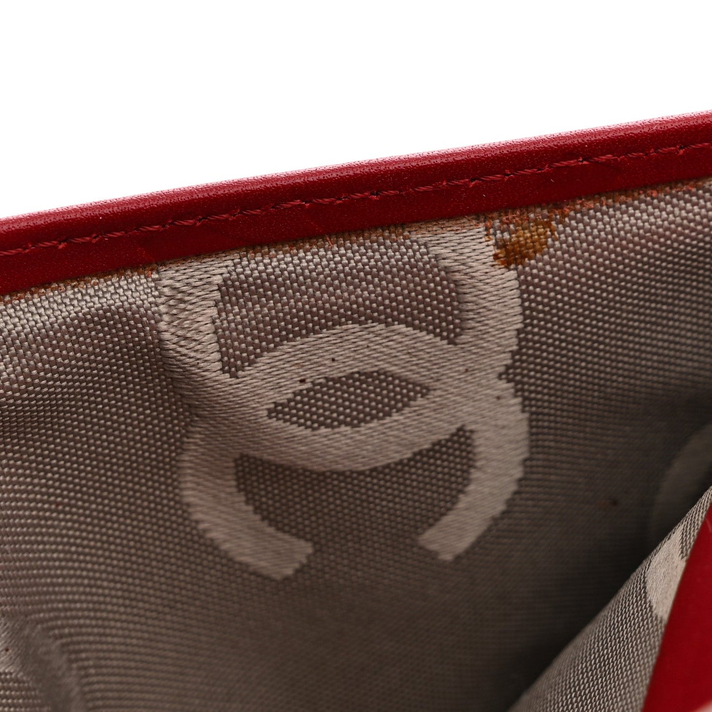 Calfskin Quilted Cambon Yen Wallet Red
