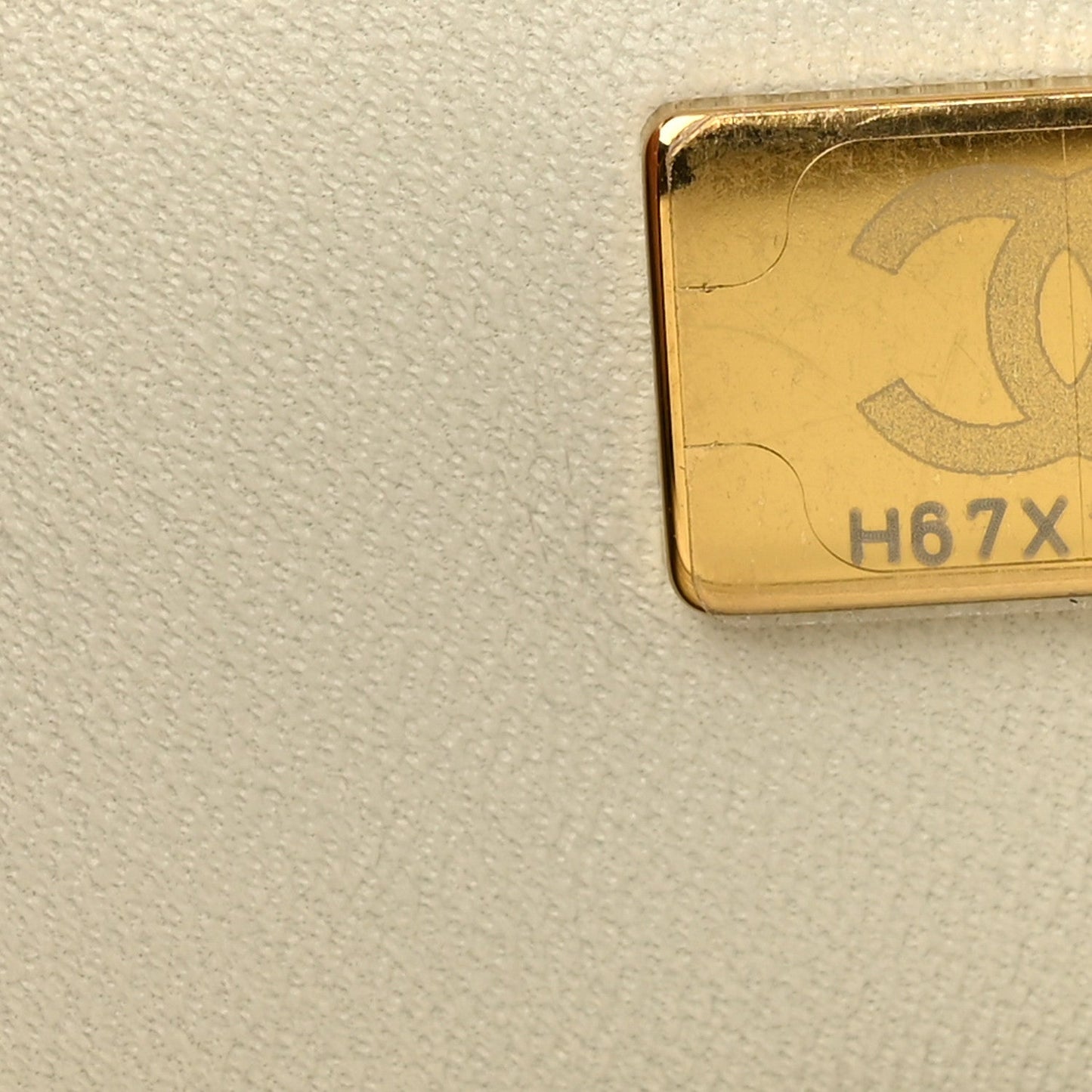 Caviar Quilted Small Handy CC Flap Light Grey