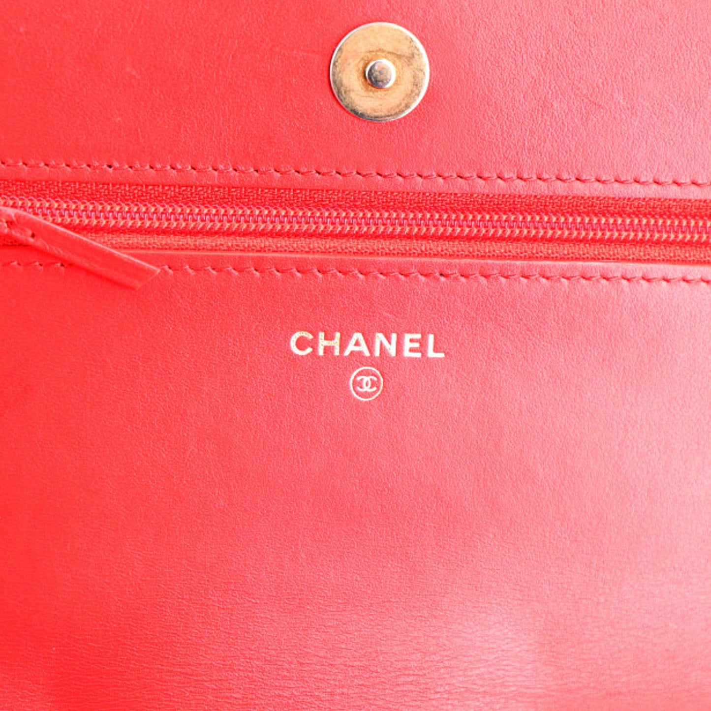 Tweed Quilted Chanel 19 Wallet On Chain WOC Red White