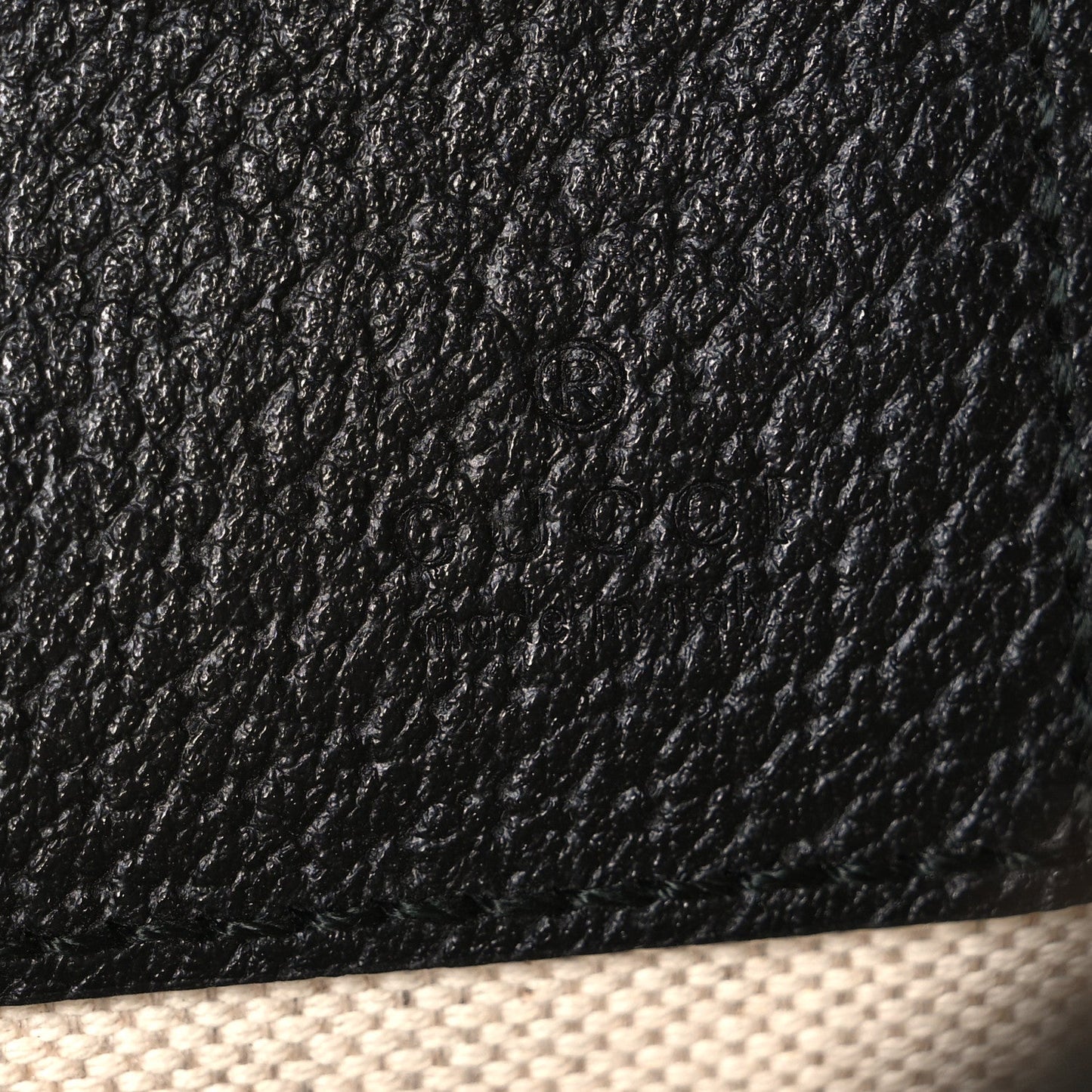 Textured Dollar Calfskin GG Marmont Zip Pouch Black