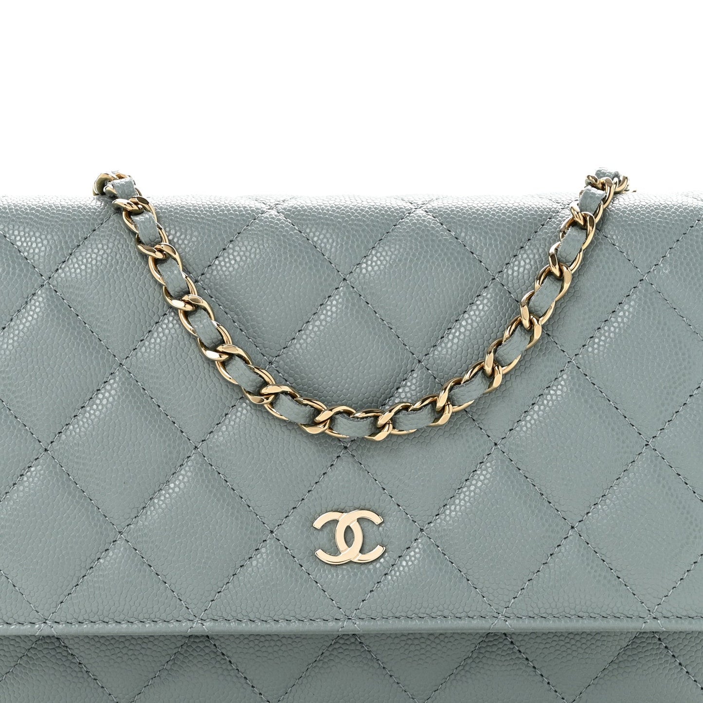 Caviar Quilted Wallet on Chain WOC Light Blue