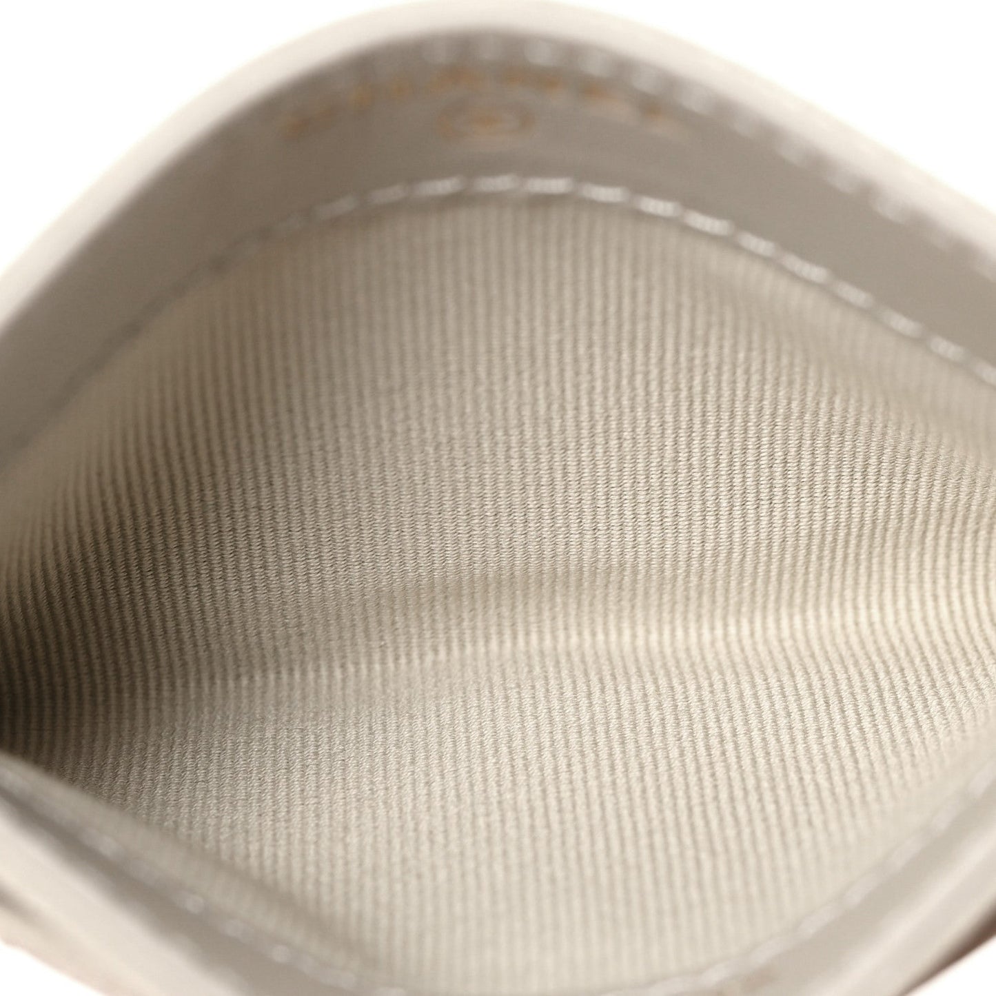 Caviar Quilted Card Holder Grey