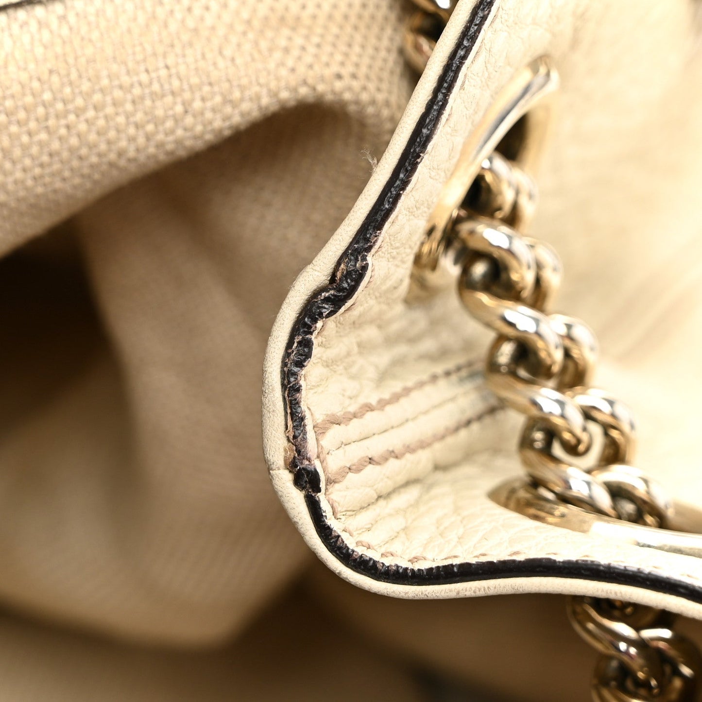 Pebbled Calfskin Medium Soho Chain Shoulder Bag Off White