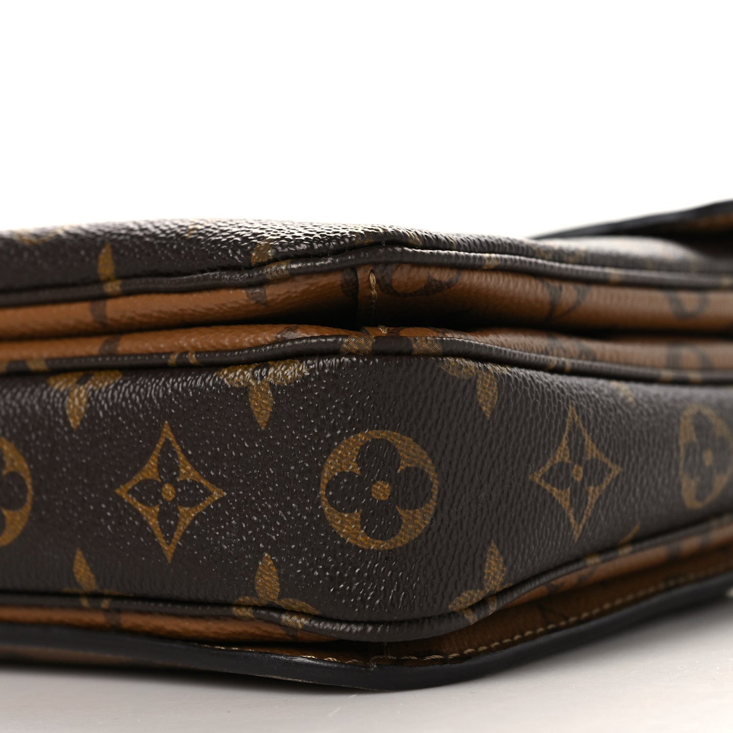 Reverse Monogram Pochette Metis