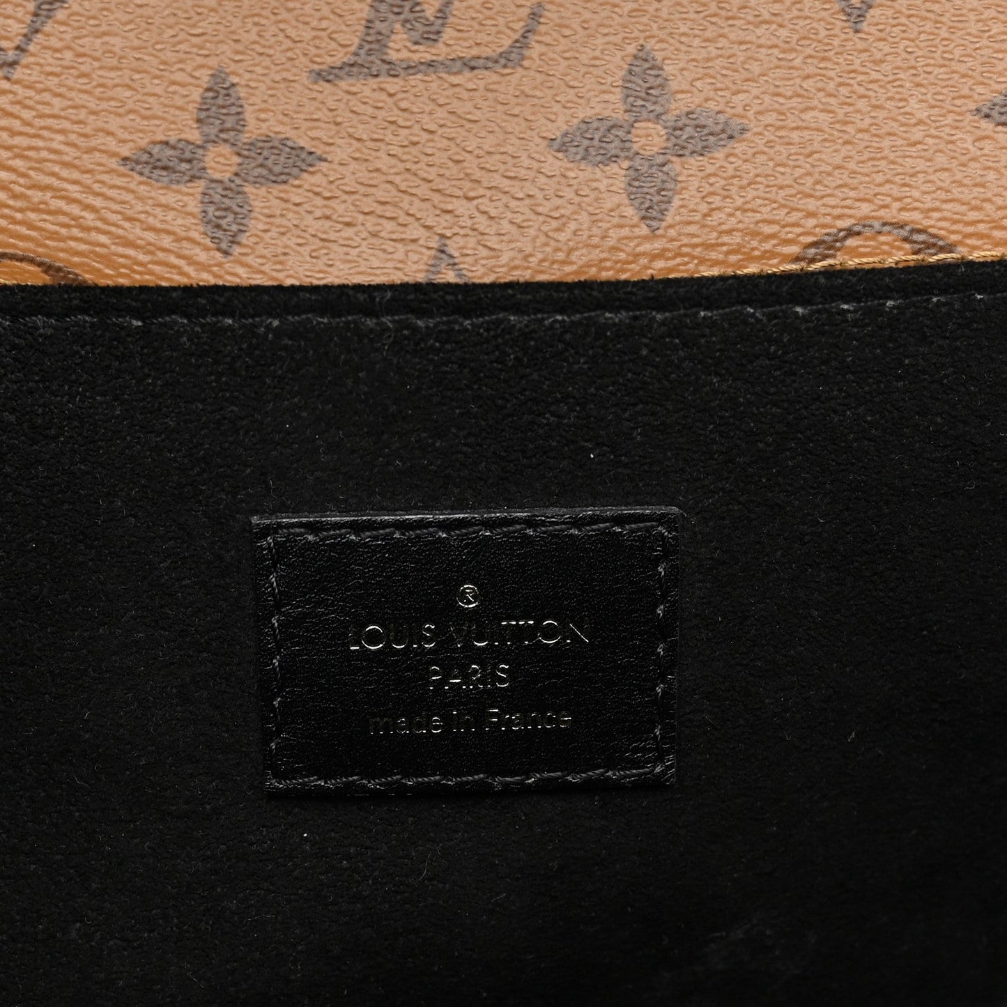 Reverse Monogram Pochette Metis