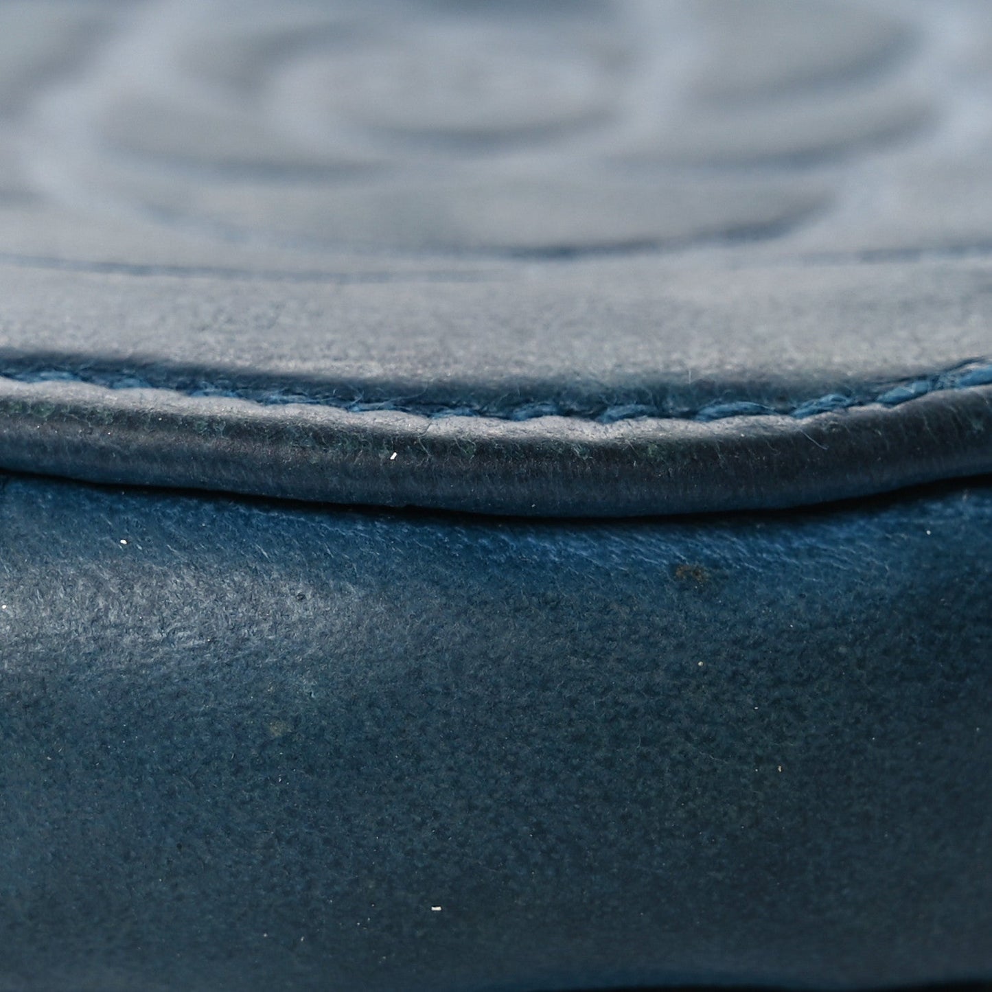 Lambskin Round Camellia CC Coin Purse Navy