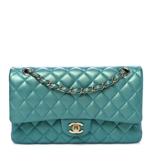 Iridescent Caviar Quilted Medium Double Flap Green