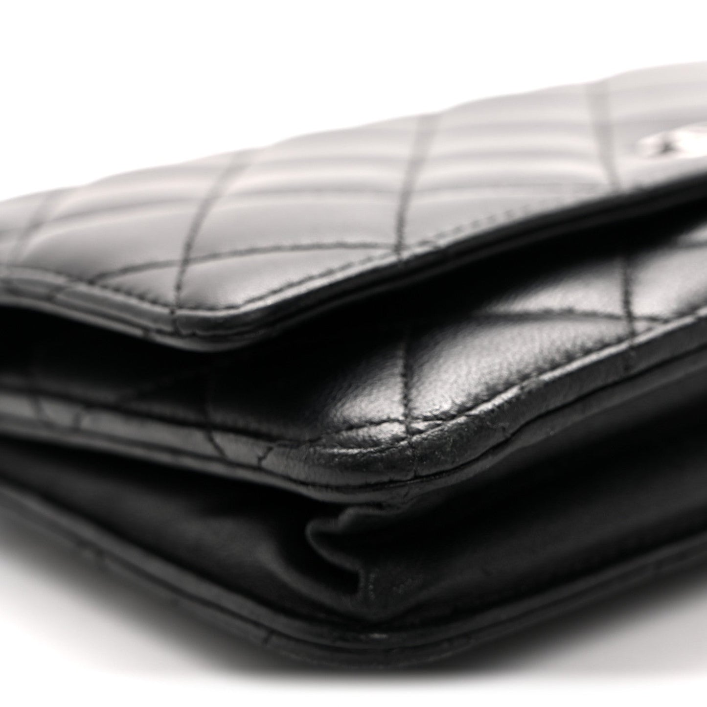 Lambskin Quilted Wallet On Chain WOC Black