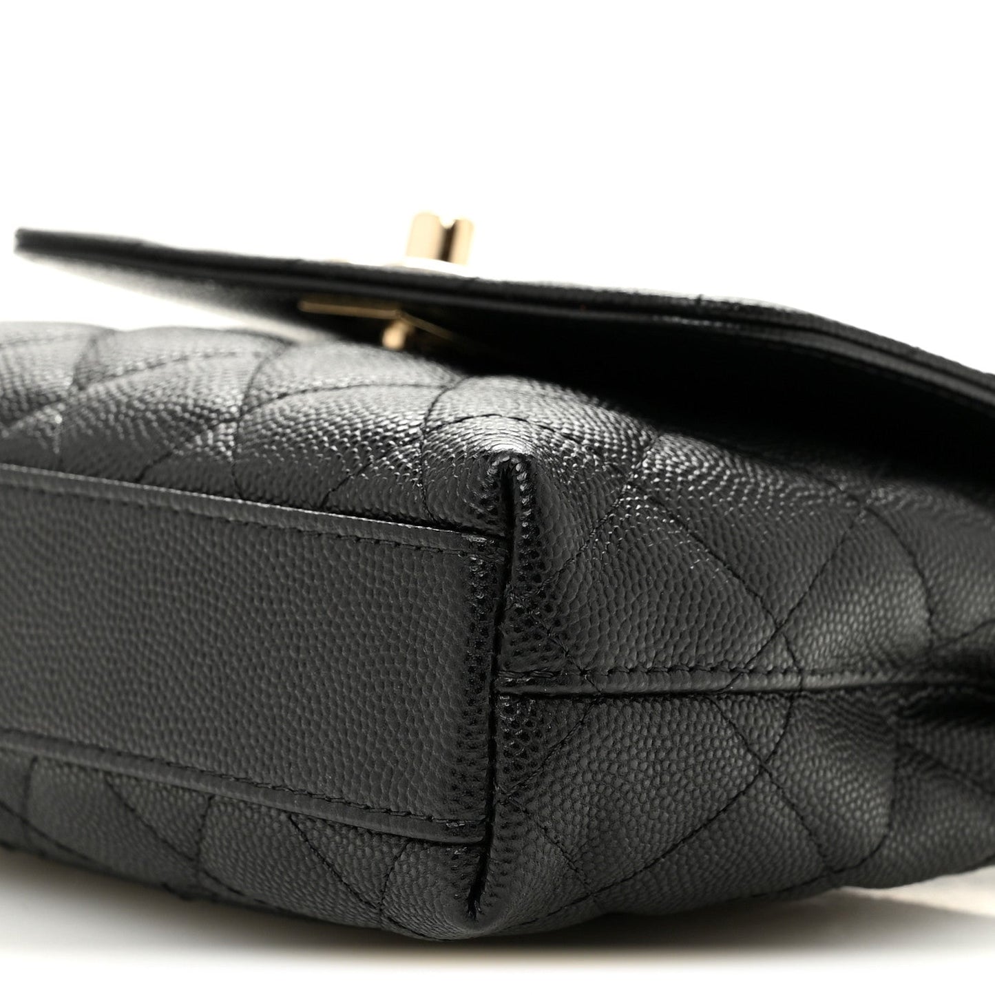 Caviar Quilted Coco Handle Clutch With Chain Black