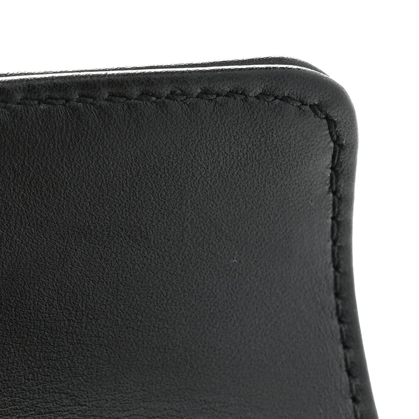 Calfskin Matelasse Super Mini GG Marmont Shoulder Bag Black