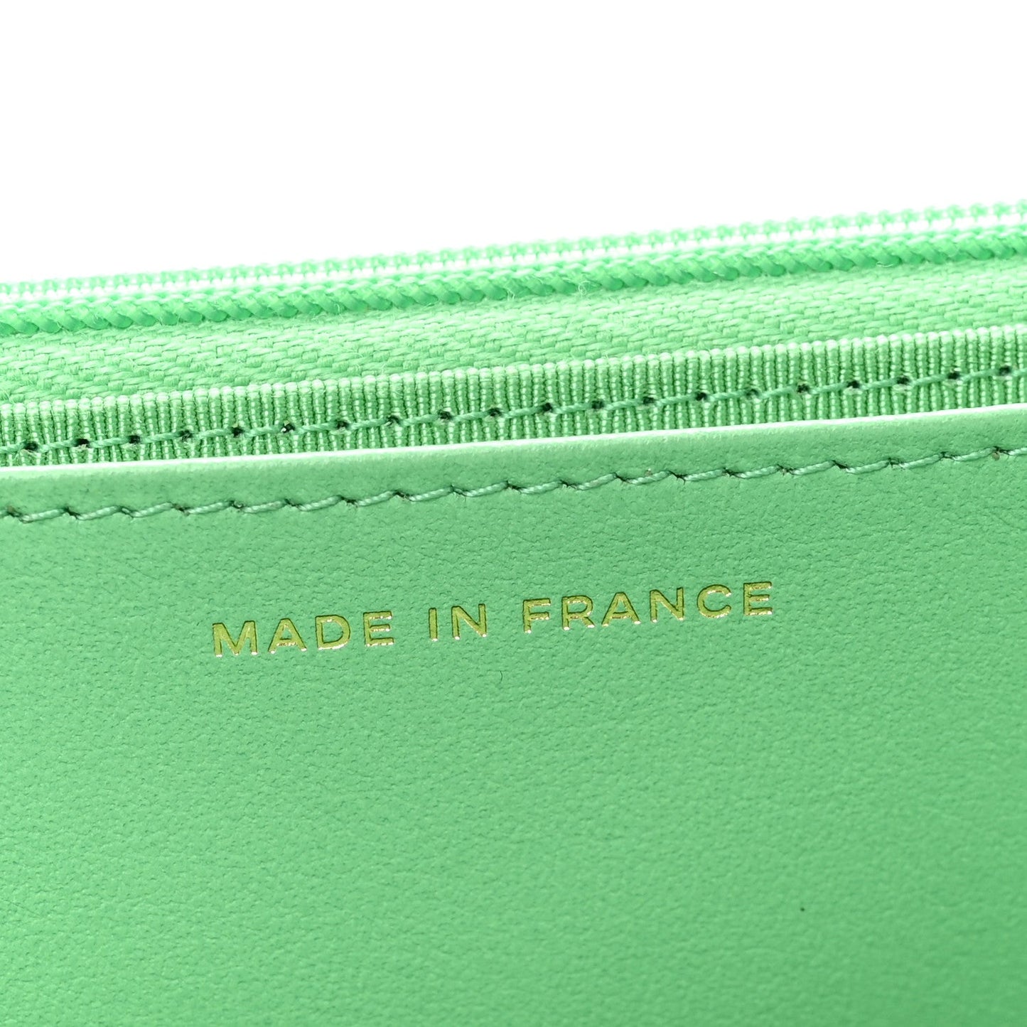 Caviar Quilted Wallet On Chain WOC Green
