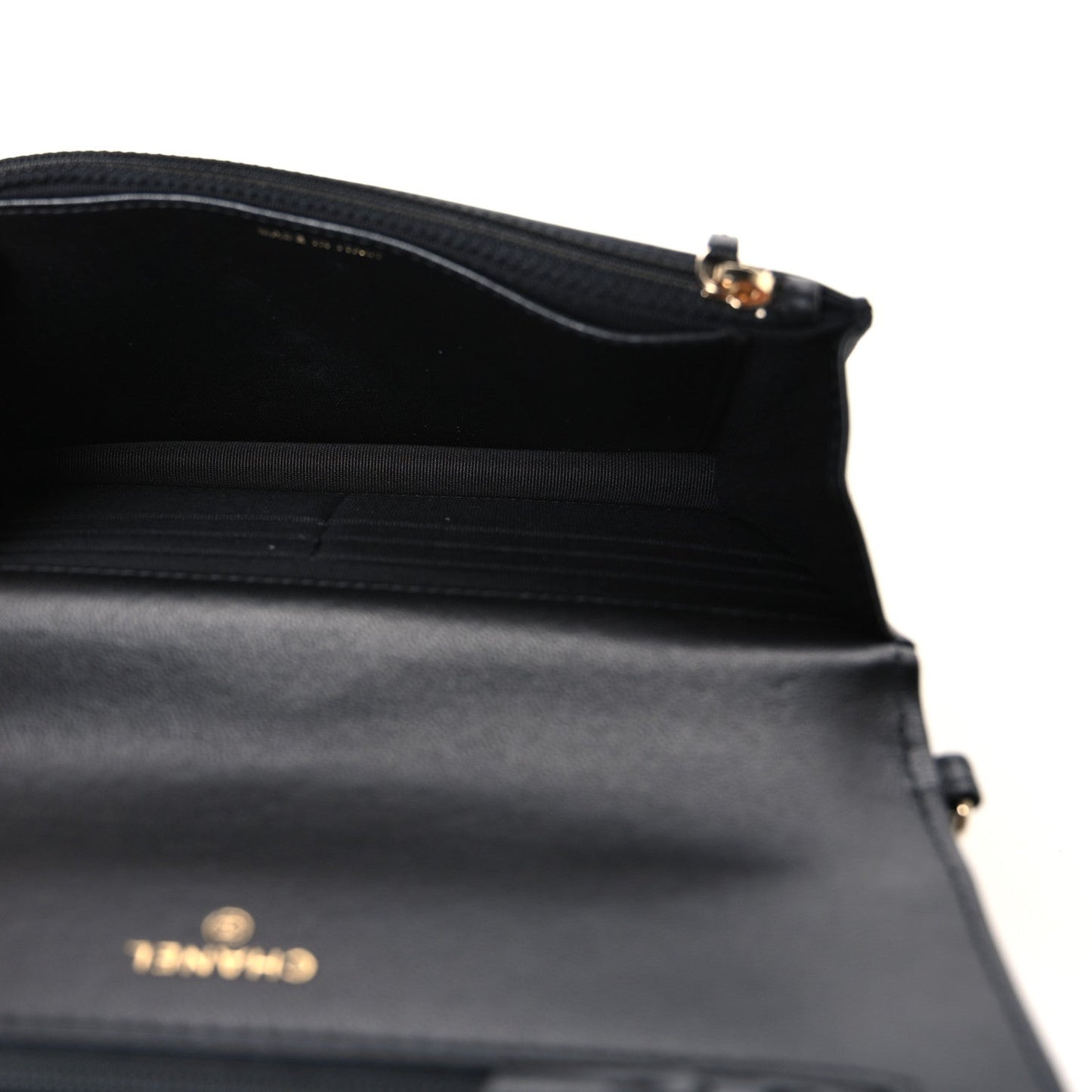 Lambskin Quilted Pearl Wallet On Chain WOC Black