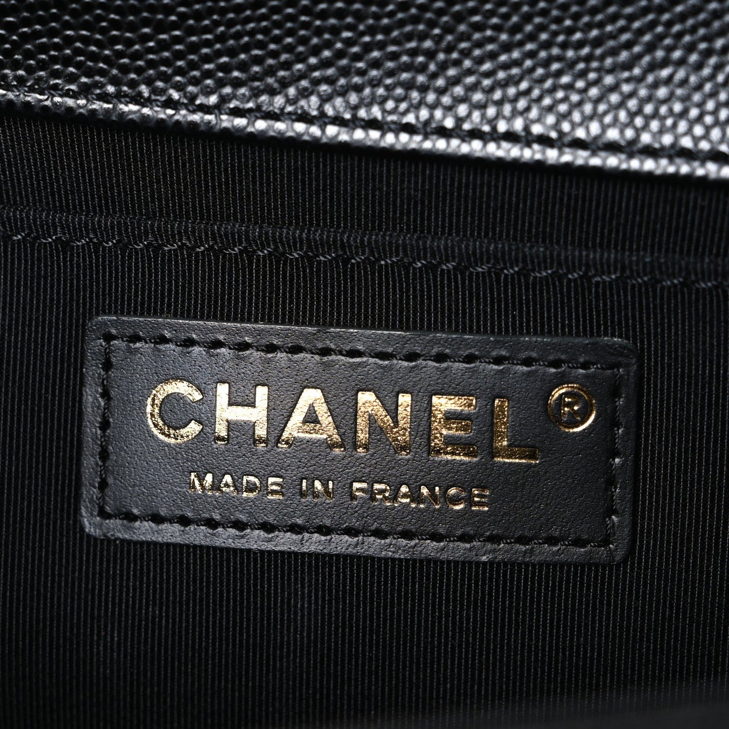 Caviar Quilted Medium Boy Flap Black