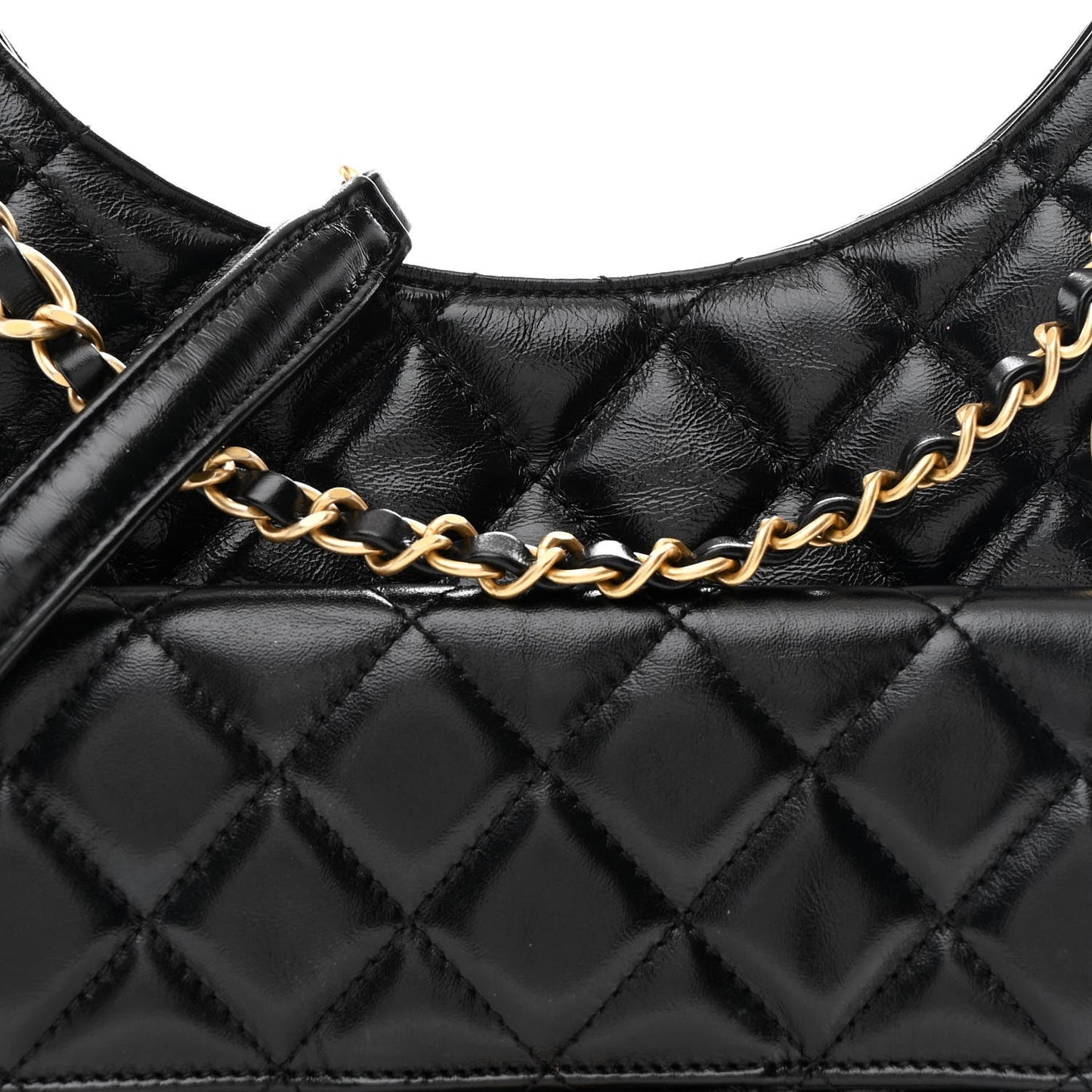 Shiny Crumpled Calfskin Quilted Wavy CC Hobo Black