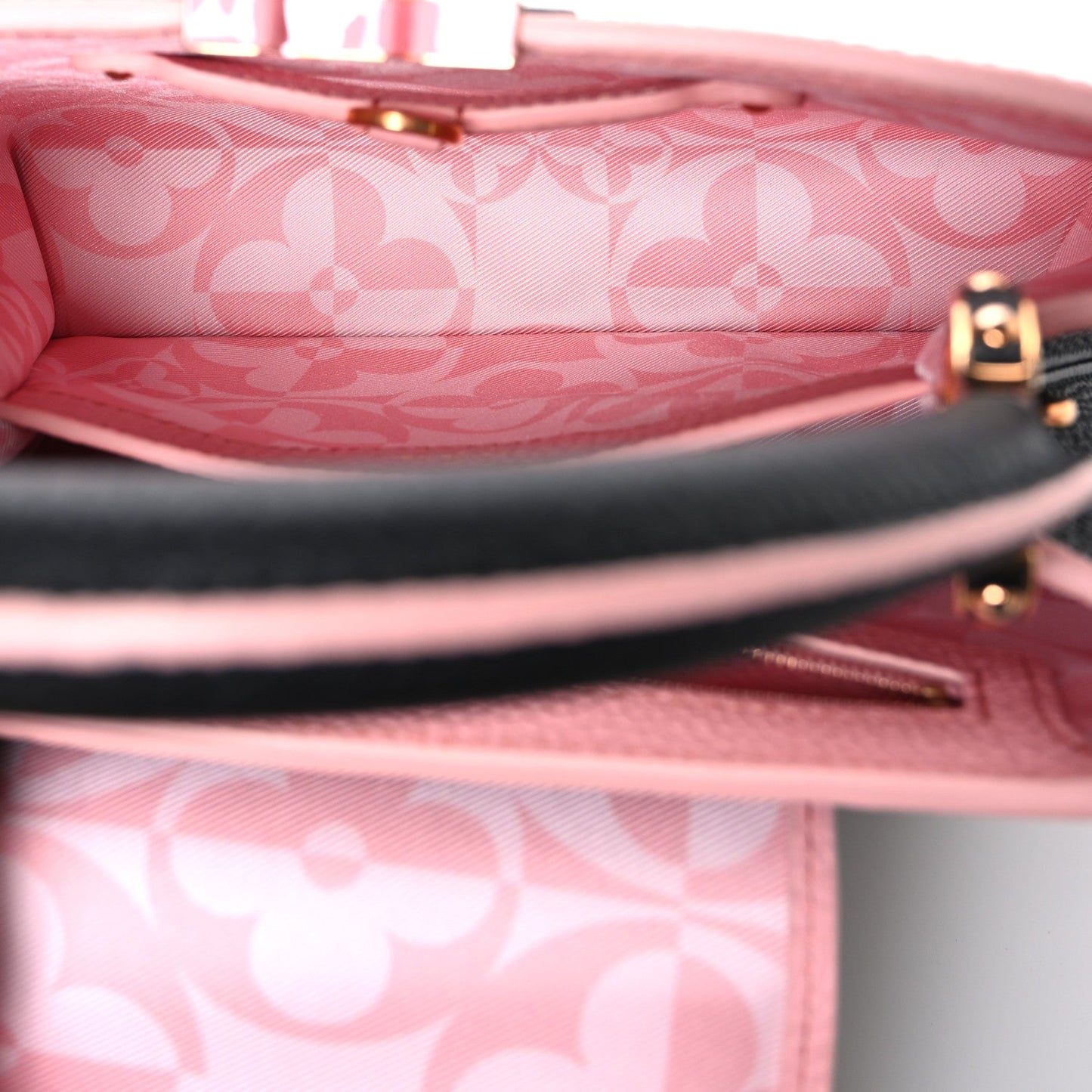 Taurillon Capucines BB Black Pink