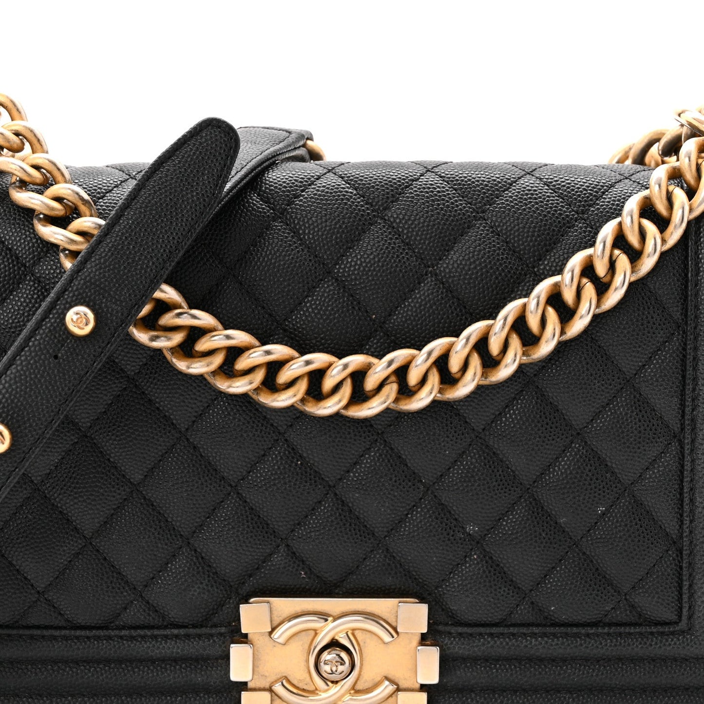 Caviar Quilted Medium Boy Flap Black