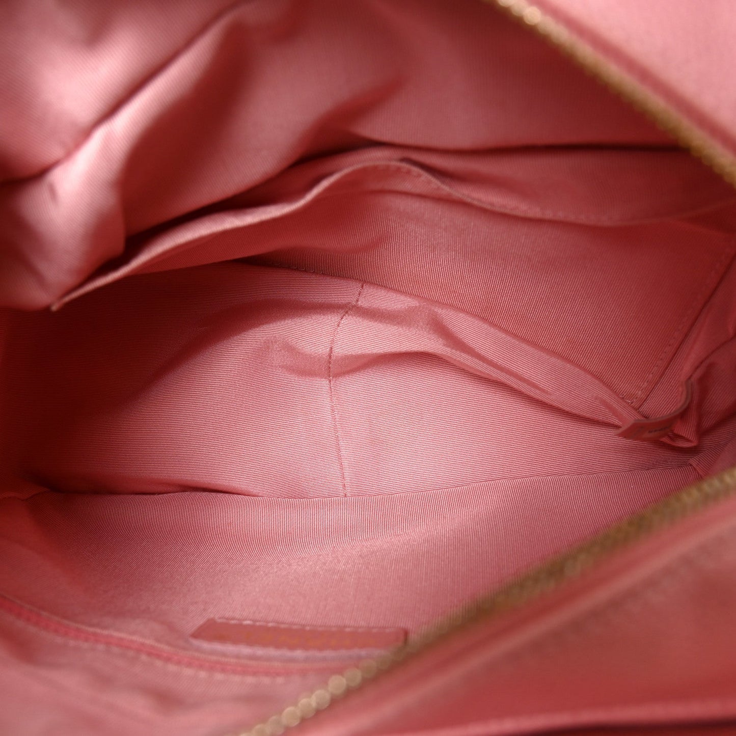 Caviar Quilted Petit Timeless Shopping Tote PTT Pink