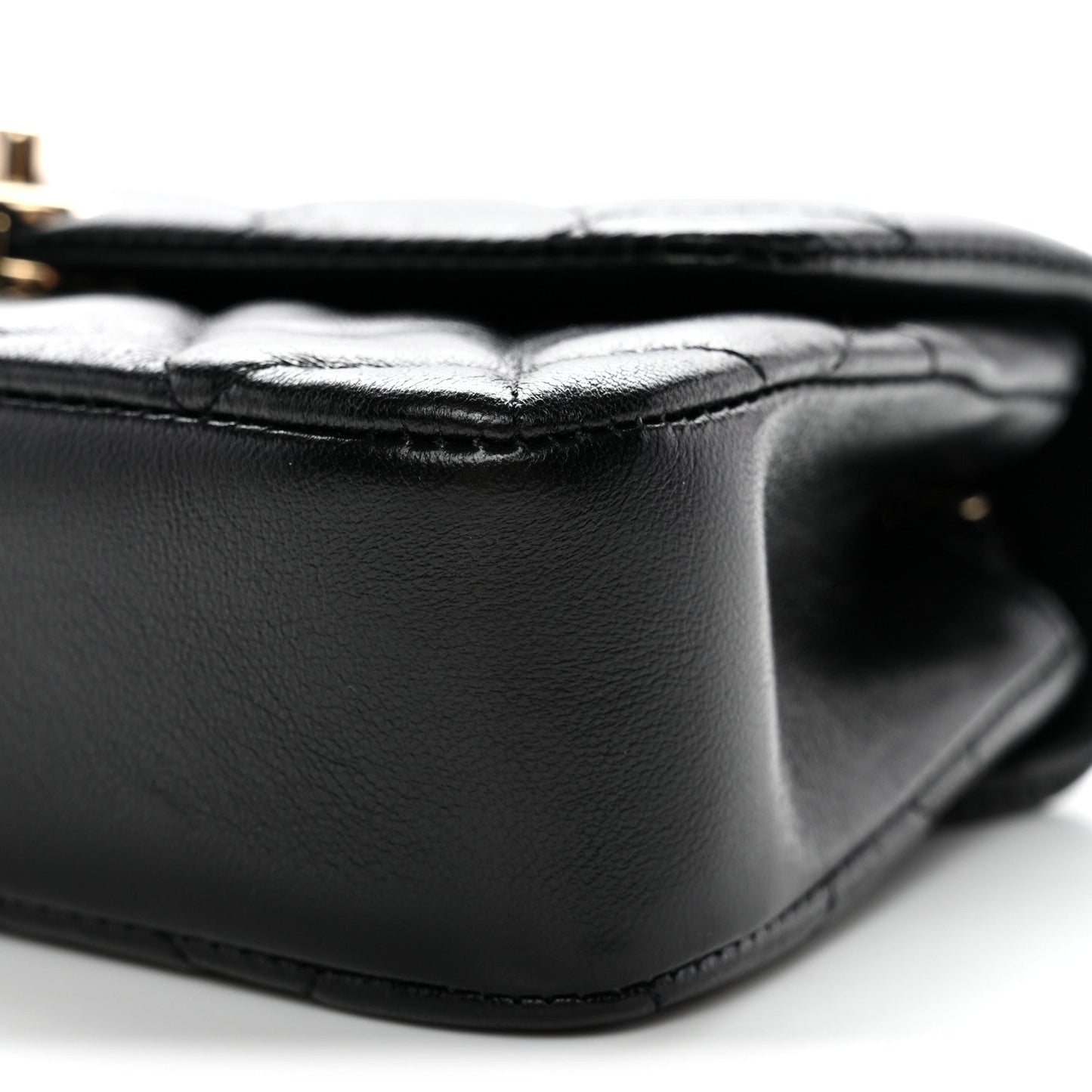 Lambskin Quilted Rectangular Phone Holder Clutch With Chain Black