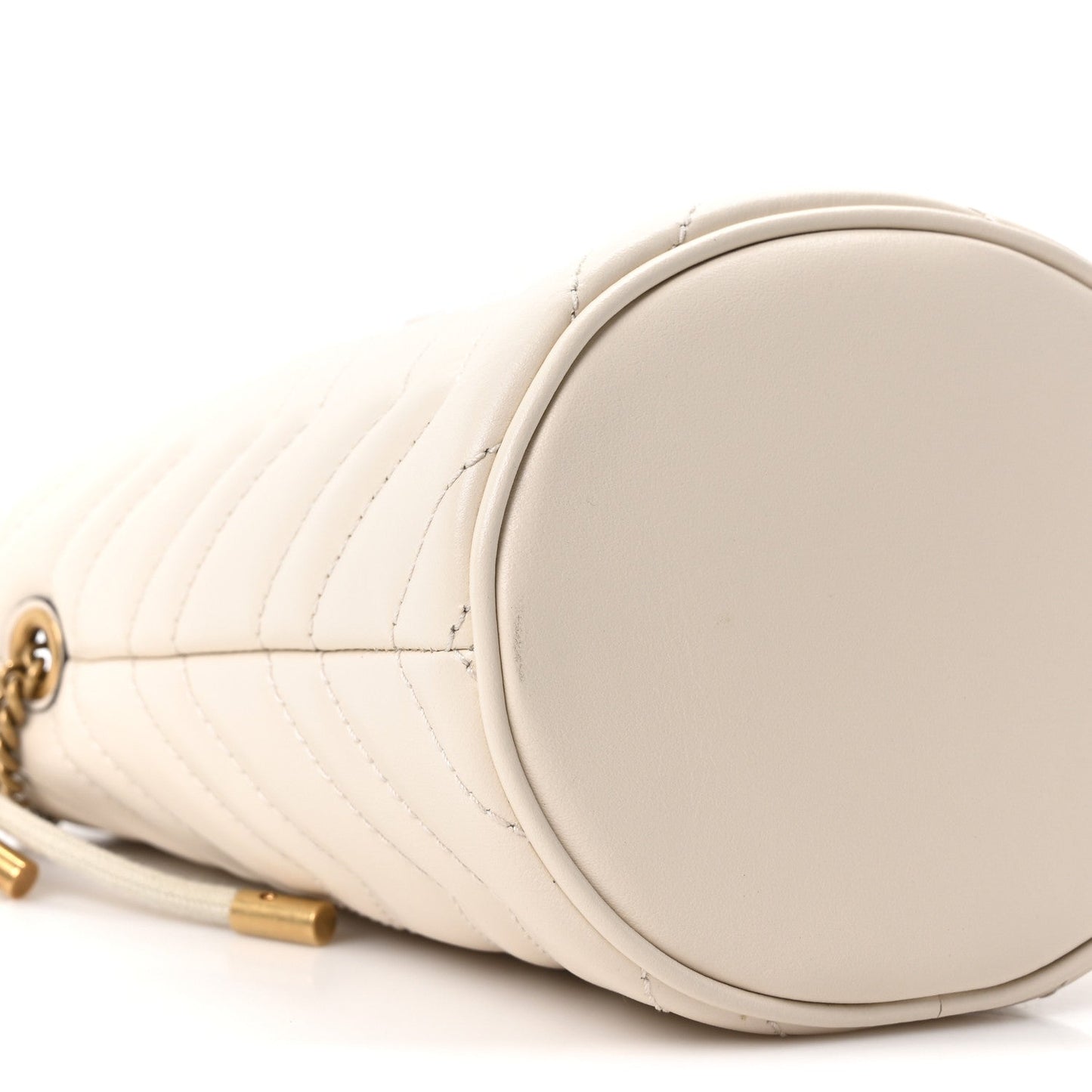 Calfskin Matelasse Mini GG Marmont 2.0 Bucket Bag White