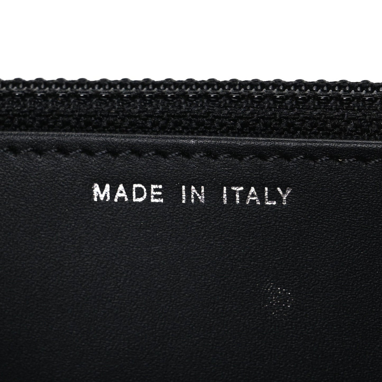 Patent Quilted Wallet On Chain WOC Black
