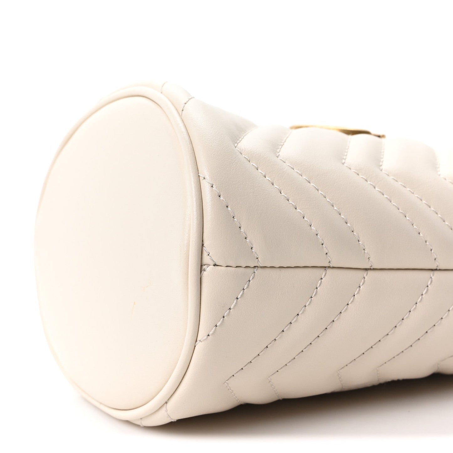 Calfskin Matelasse Mini GG Marmont 2.0 Bucket Bag White