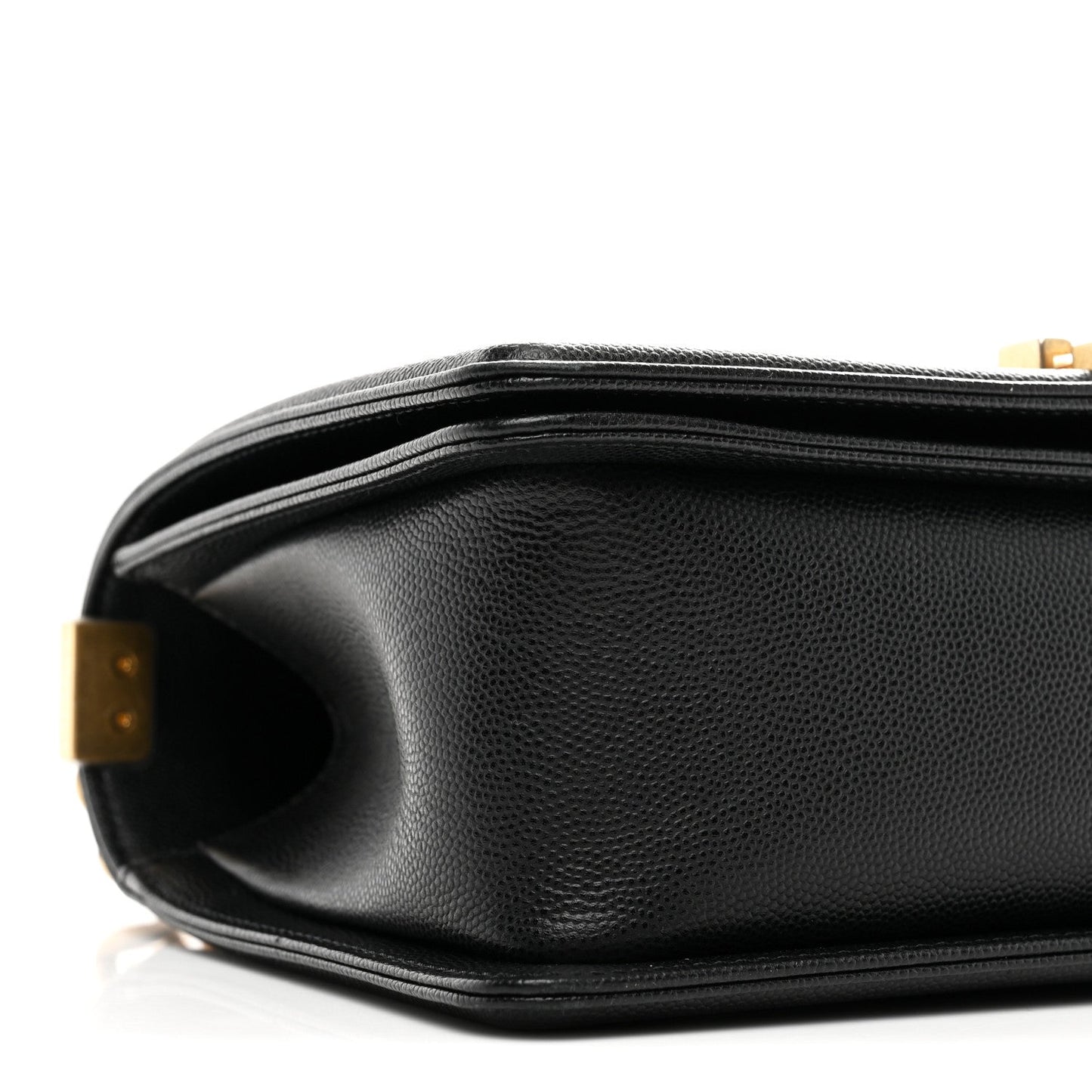Caviar Quilted Medium Boy Flap Black