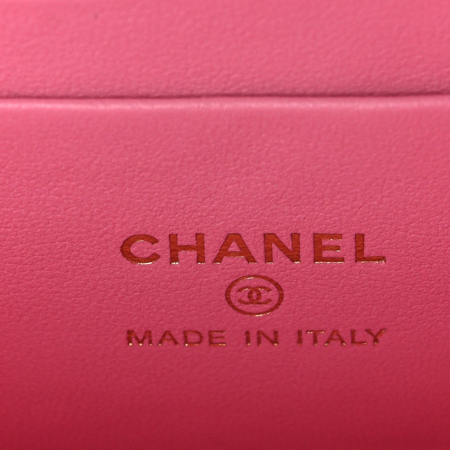 Lambskin Quilted Metal Twist Small Top Handle Vanity Case With Chain Pink