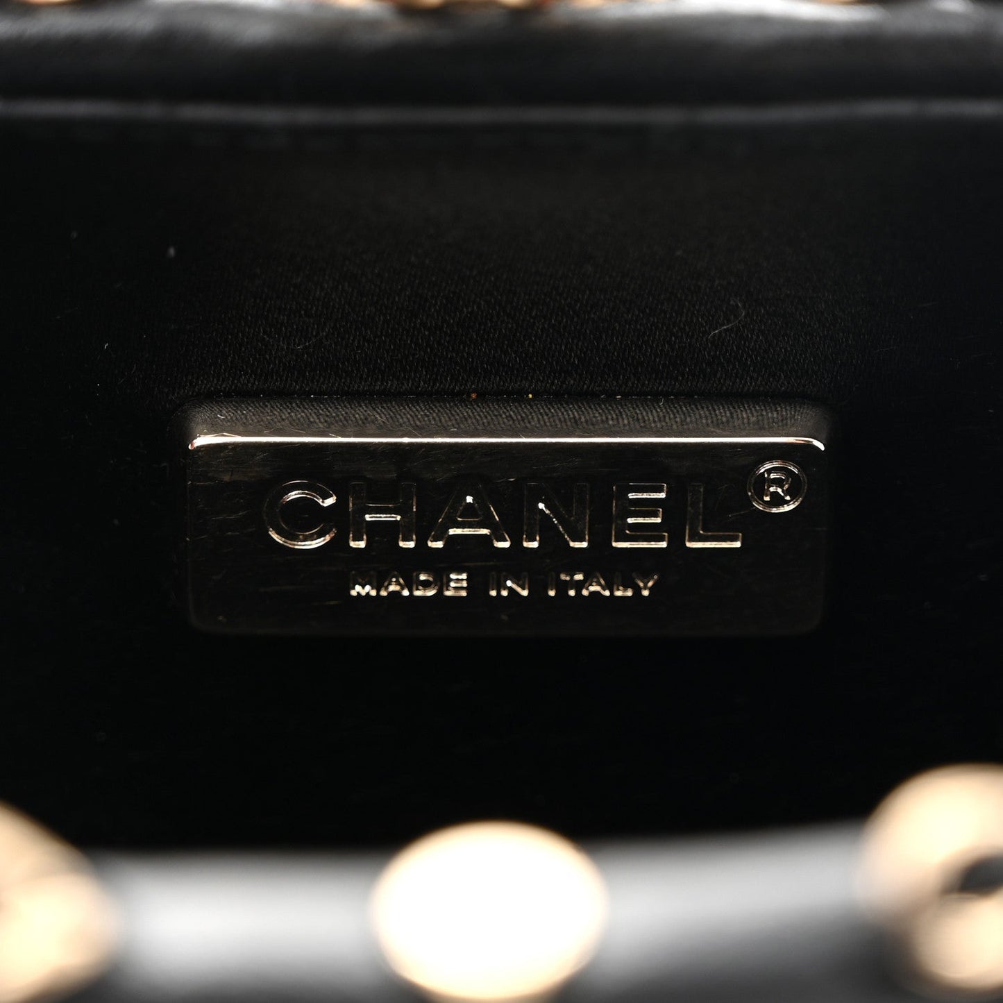 Lambskin Quilted Chain Around Clutch Black