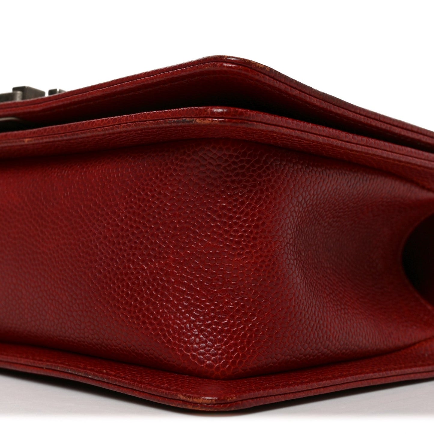 Caviar Quilted Medium Boy Flap Dark Red